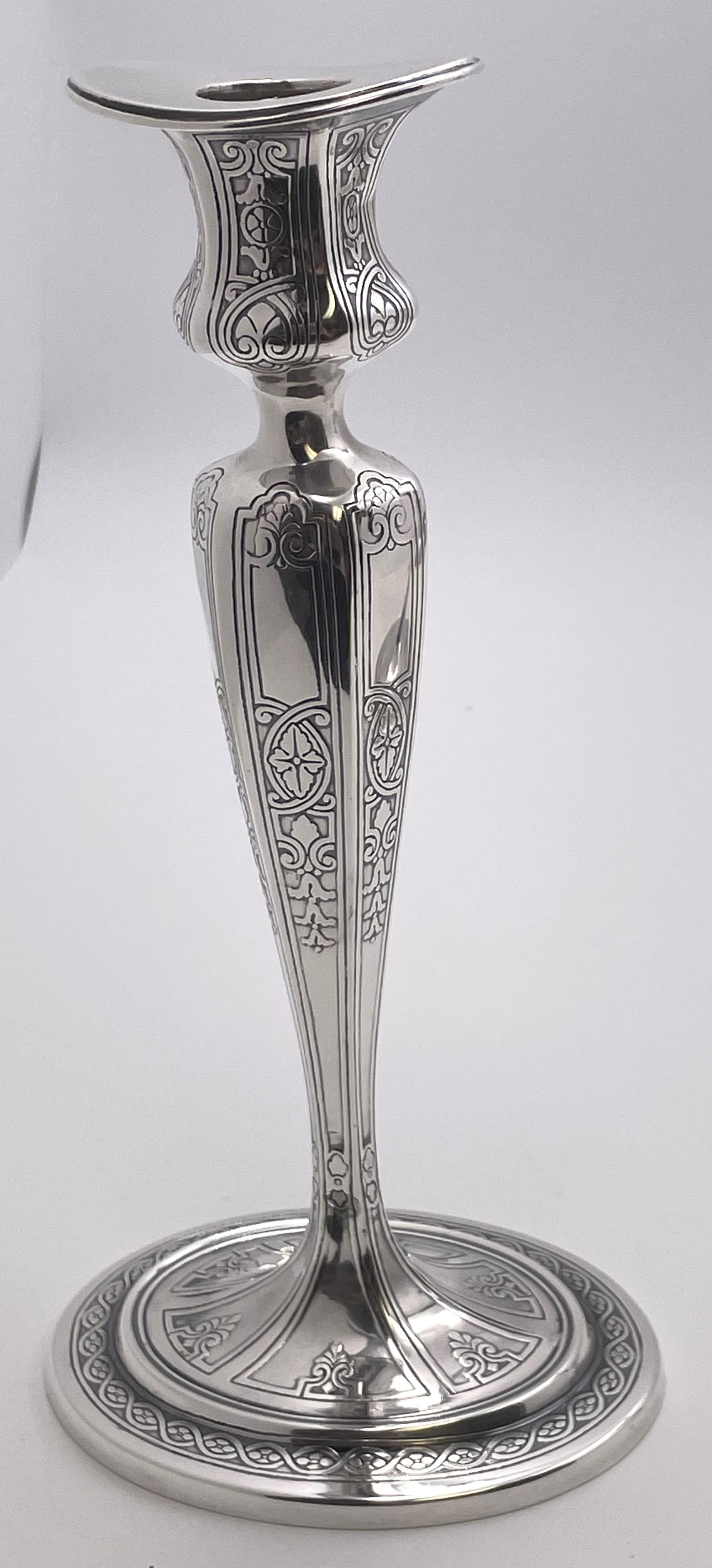 American Pair of Tiffany & Co. Sterling Silver 1910 Candlesticks For Sale