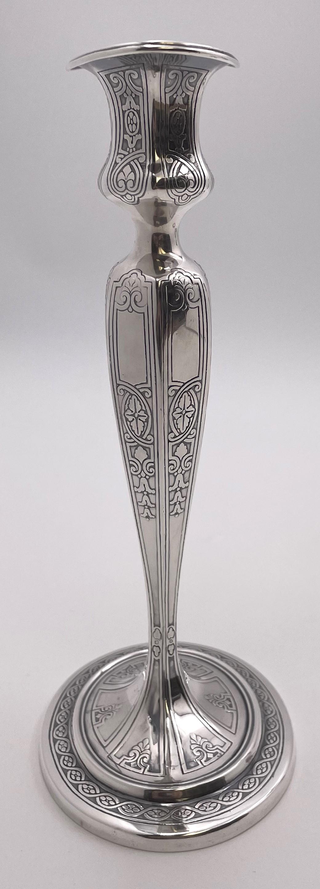 Pair of Tiffany & Co. Sterling Silver 1910 Candlesticks In Good Condition For Sale In New York, NY