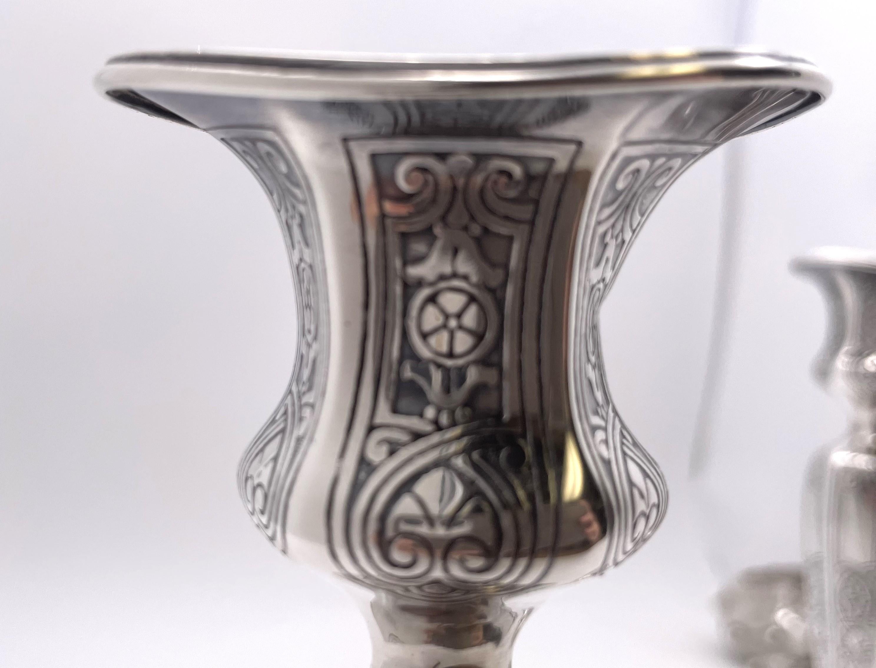 Pair of Tiffany & Co. Sterling Silver 1910 Candlesticks For Sale 1