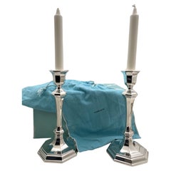 Coppia di Tiffany & Co. Candelieri in argento Sterling Mid-Century Modern con scatola