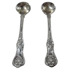Pair of Tiffany English King Sterling Silver Master Salt Spoons