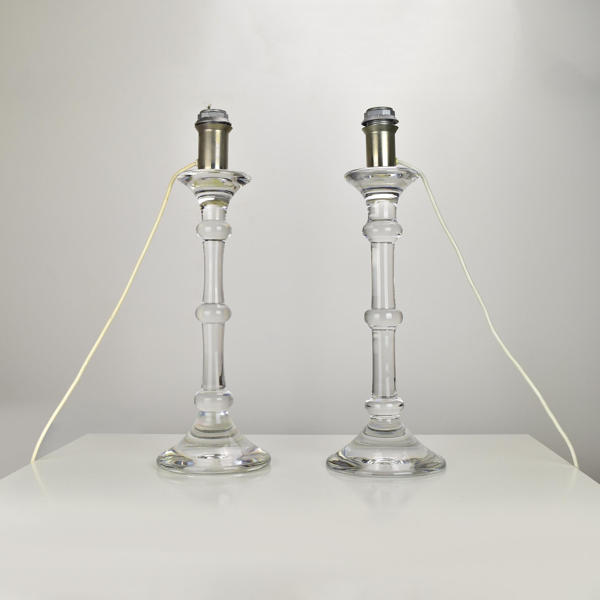 Pareja de lámparas de mesa Tiffany de Ingo Maurer y Val St. Lambert 1969 mediados del siglo XX en venta