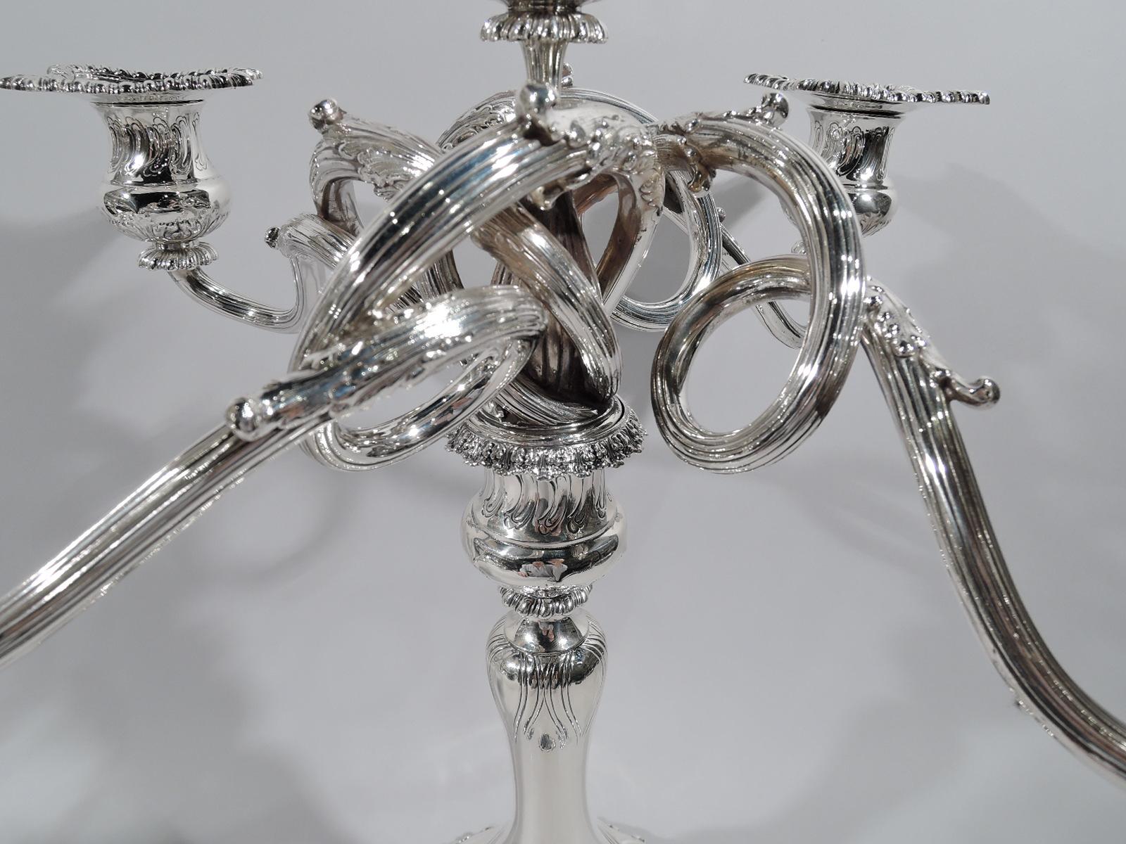 Pair of Tiffany Turn-of-the-Century Sterling Silver 5-Light Candelabra In Excellent Condition In New York, NY