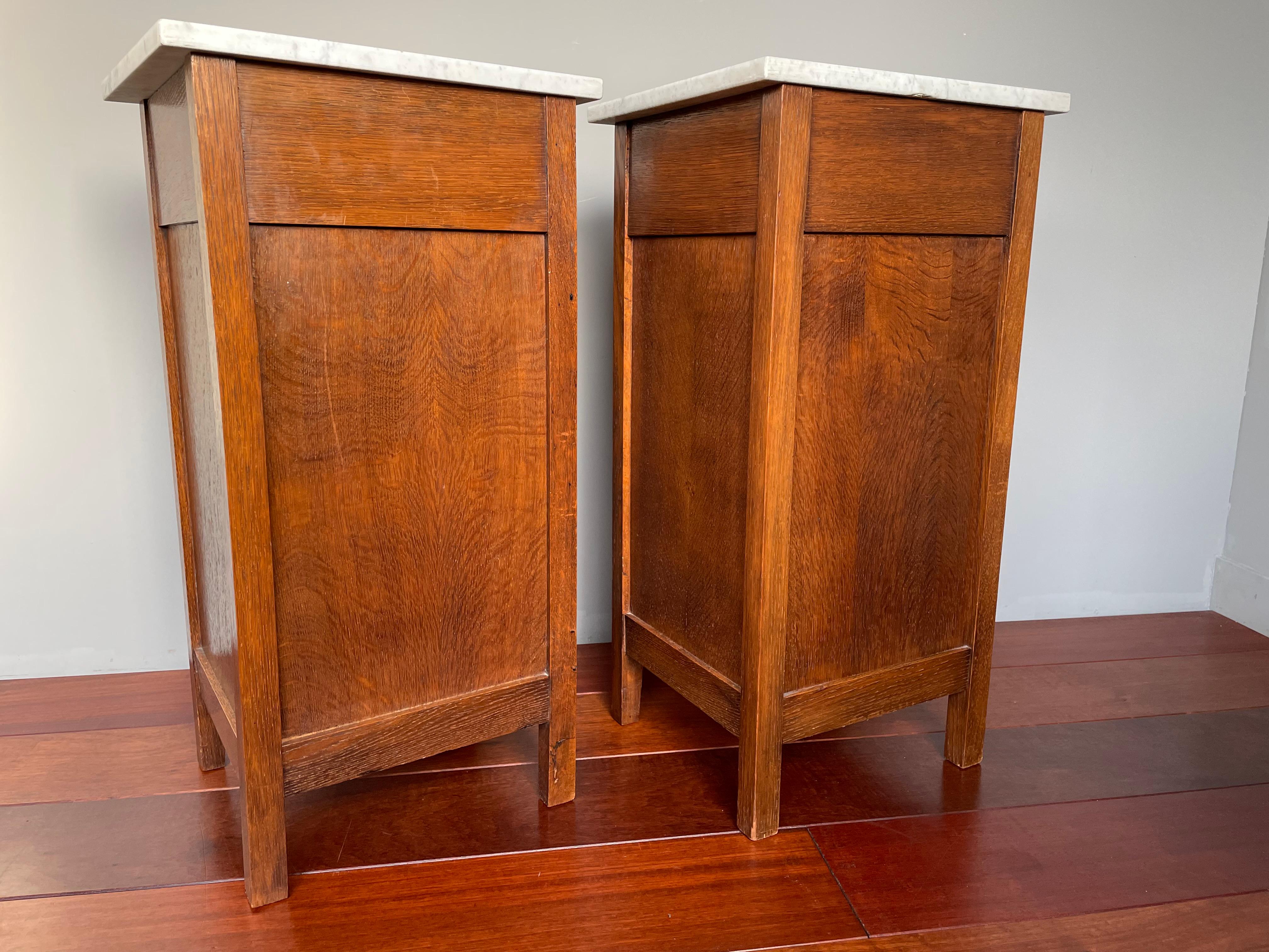 Pair of Tiger Oak Dutch Arts & Crafts Bedside Tables / Nightstands w Marble Tops 2