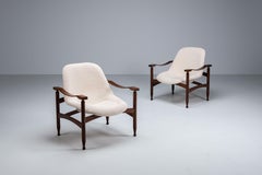 Pareja de tumbonas "Tiki" de teca y bouclé Busnelli Italia 1960