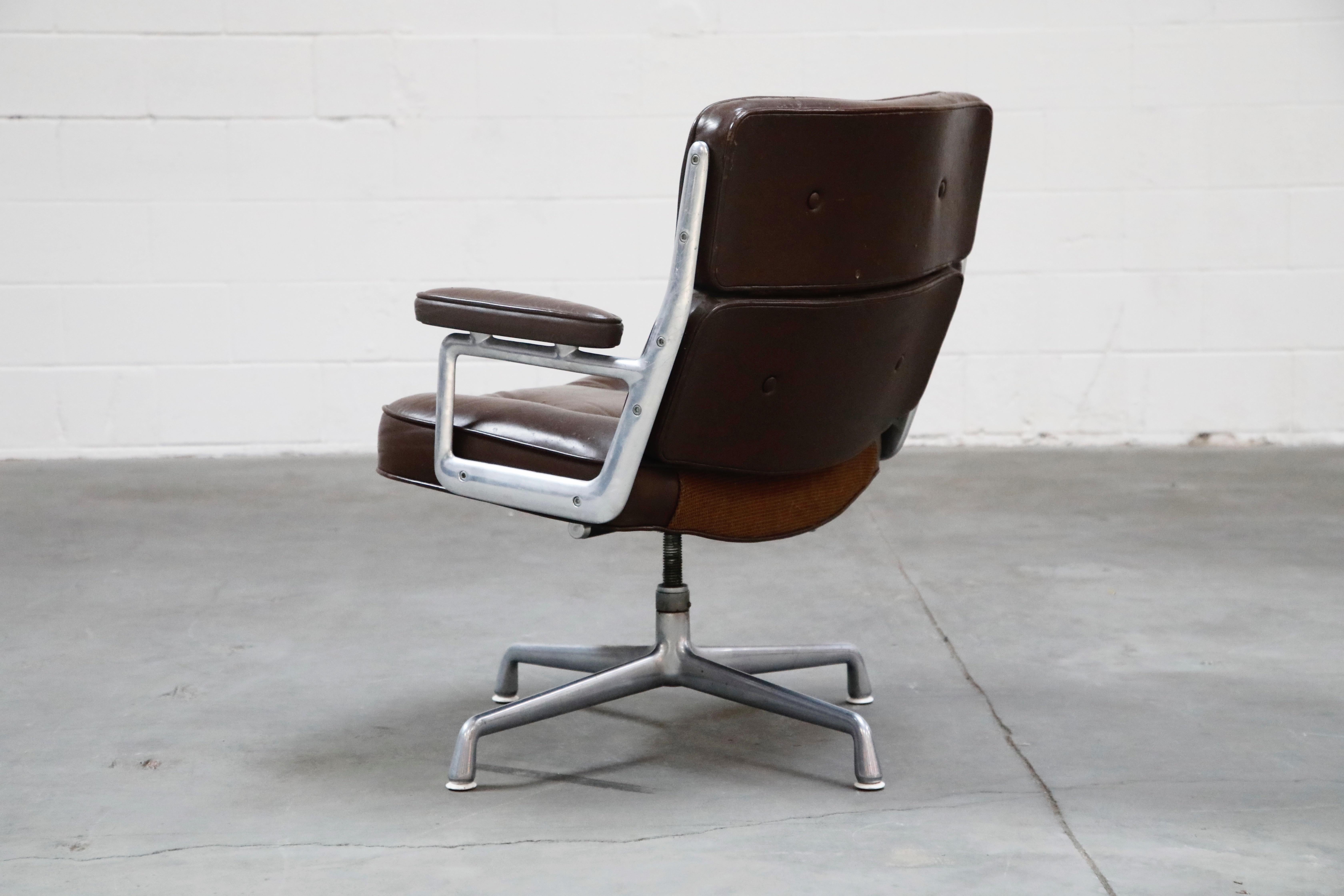 Pair of Time Life 'Lobby' Chairs by Charles Eames for Herman Miller 1970s Signed In Good Condition In Los Angeles, CA