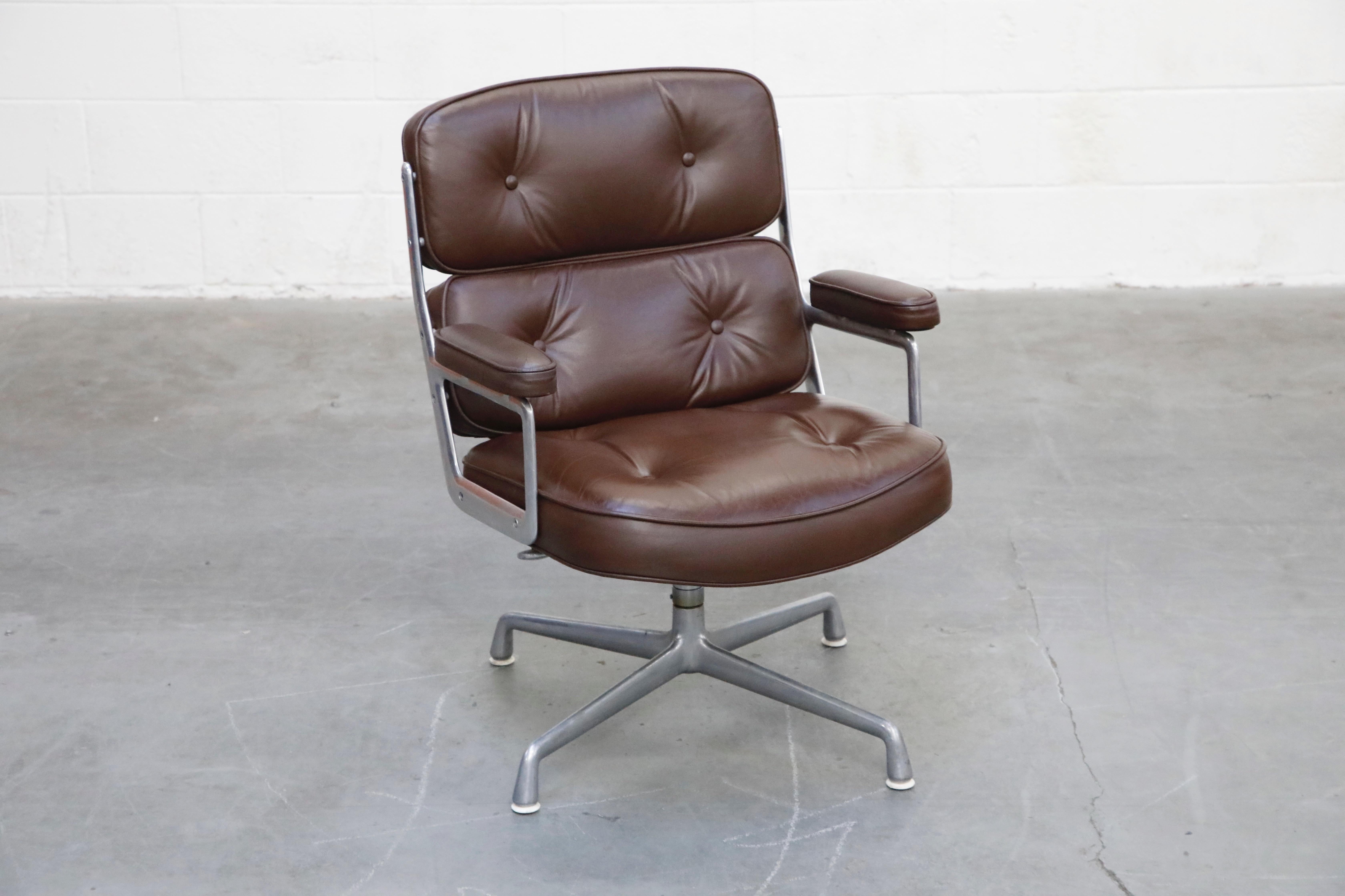 American Pair of Time Life Lounge Chairs by Charles Eames for Herman Miller, 1977, Signed