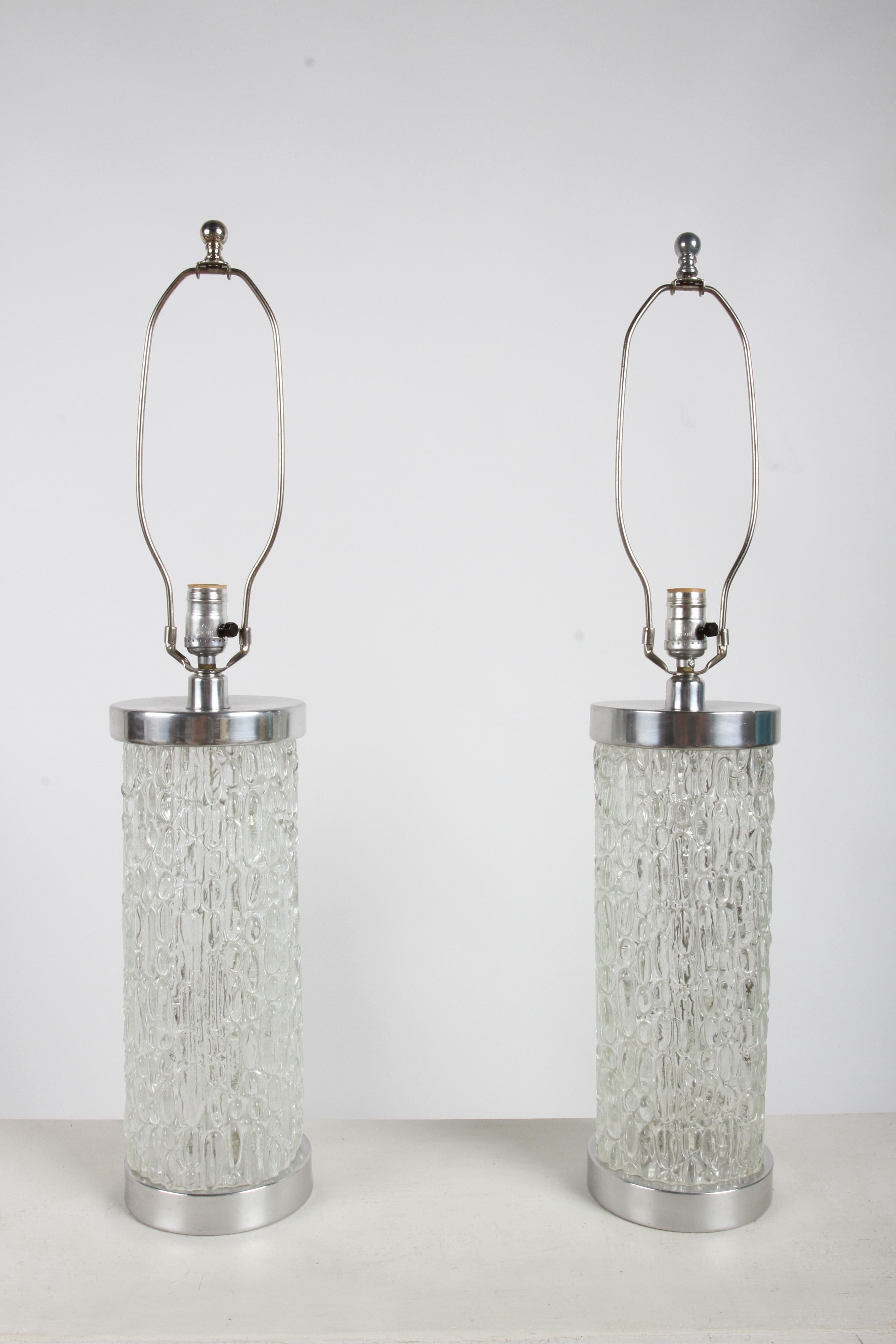 Pareja de lámparas de sobremesa Timo Sarpaneva Iittala estilo Festivo de cristal texturado y cromo Moderno de mediados de siglo en venta