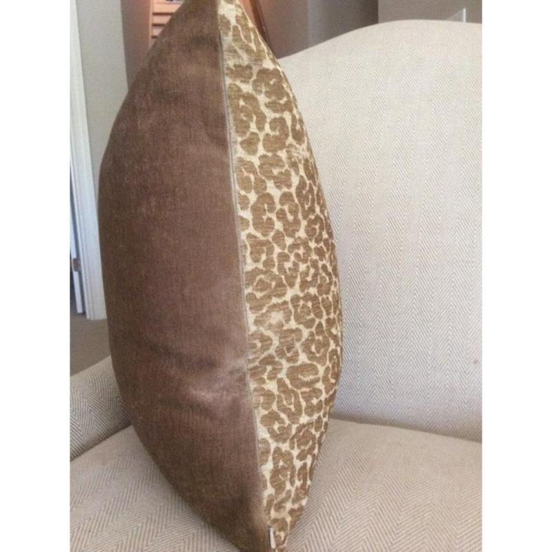 Moderno Coppia di cuscini con stampa animale Timothy Corrigan per Schumacher in vendita