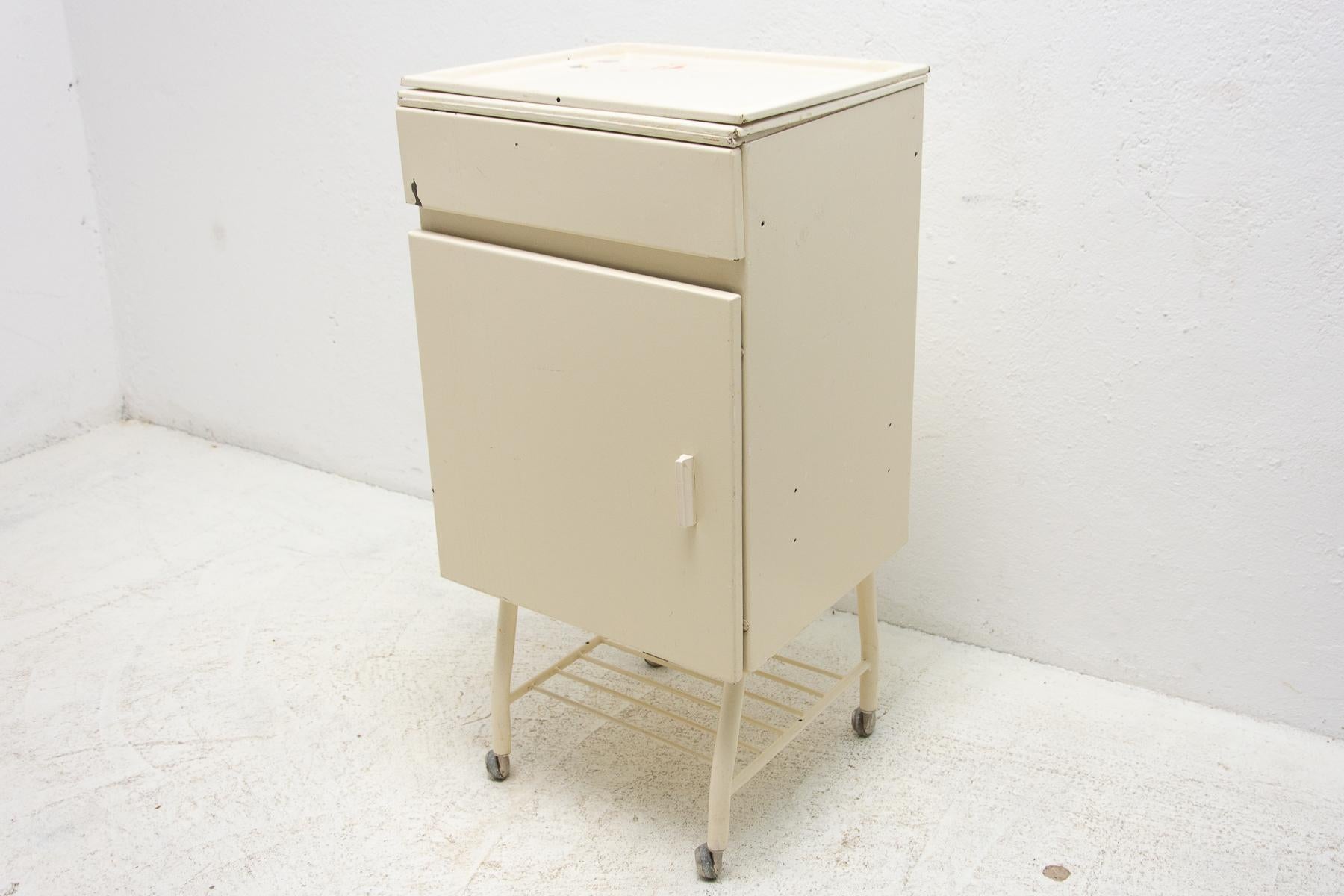 Pair of Tin Industrial Bedside Tables, 1970s, Czechoslovakia For Sale 11