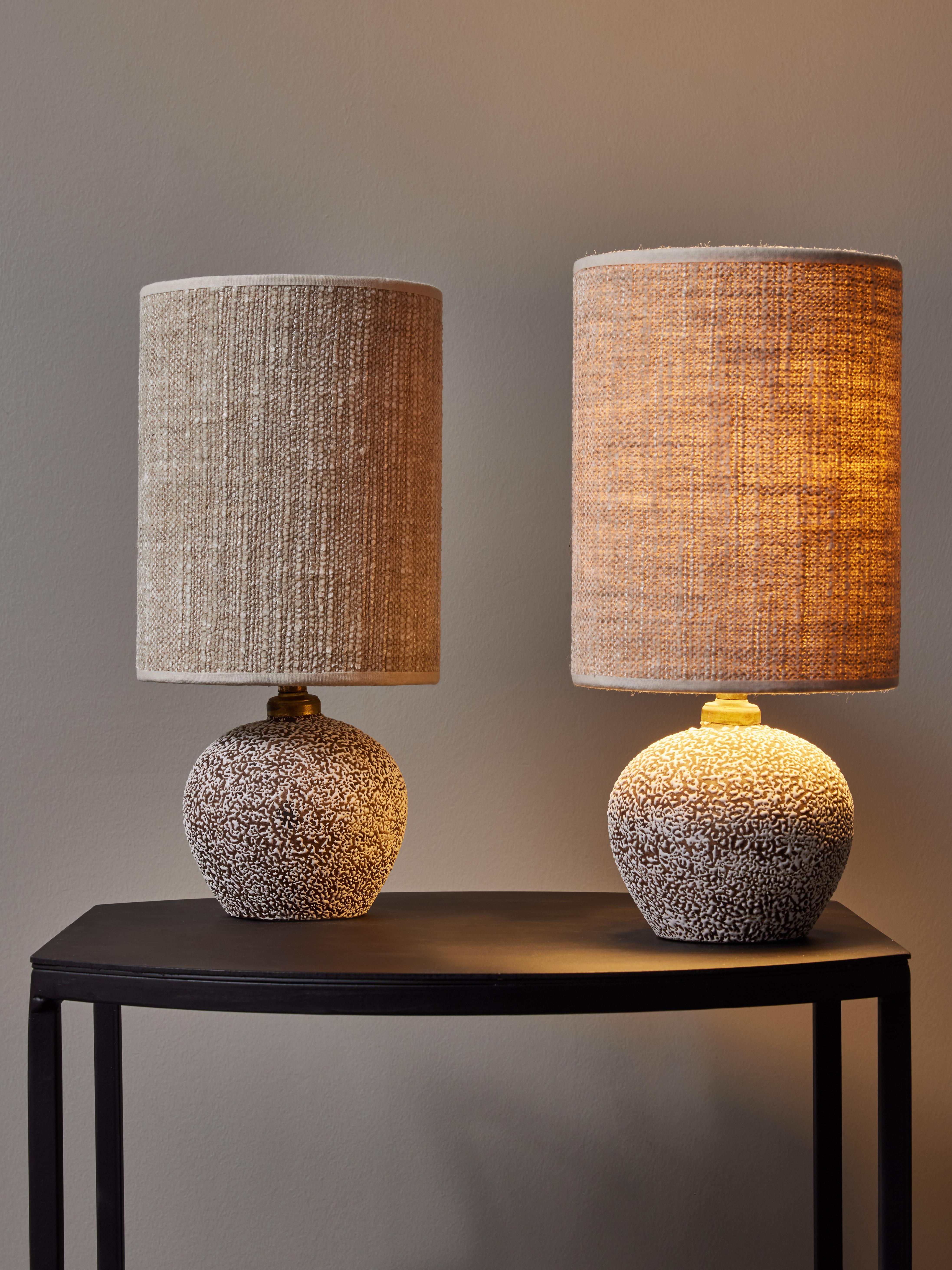 speckled lamp