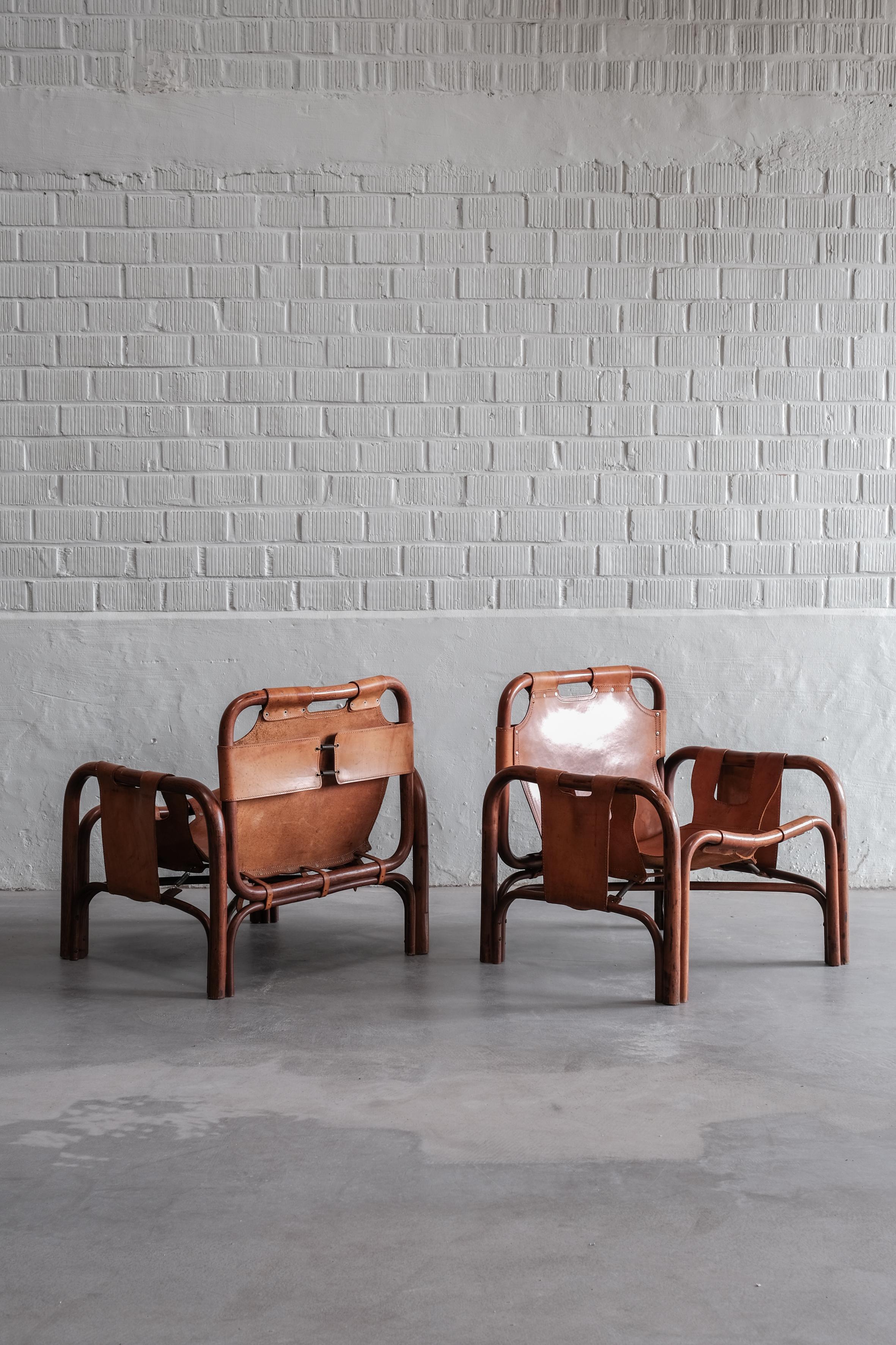 italien Paire de chaises longues safari Tito Agnoli pour Bonacina en cuir d'origine, 1960 en vente
