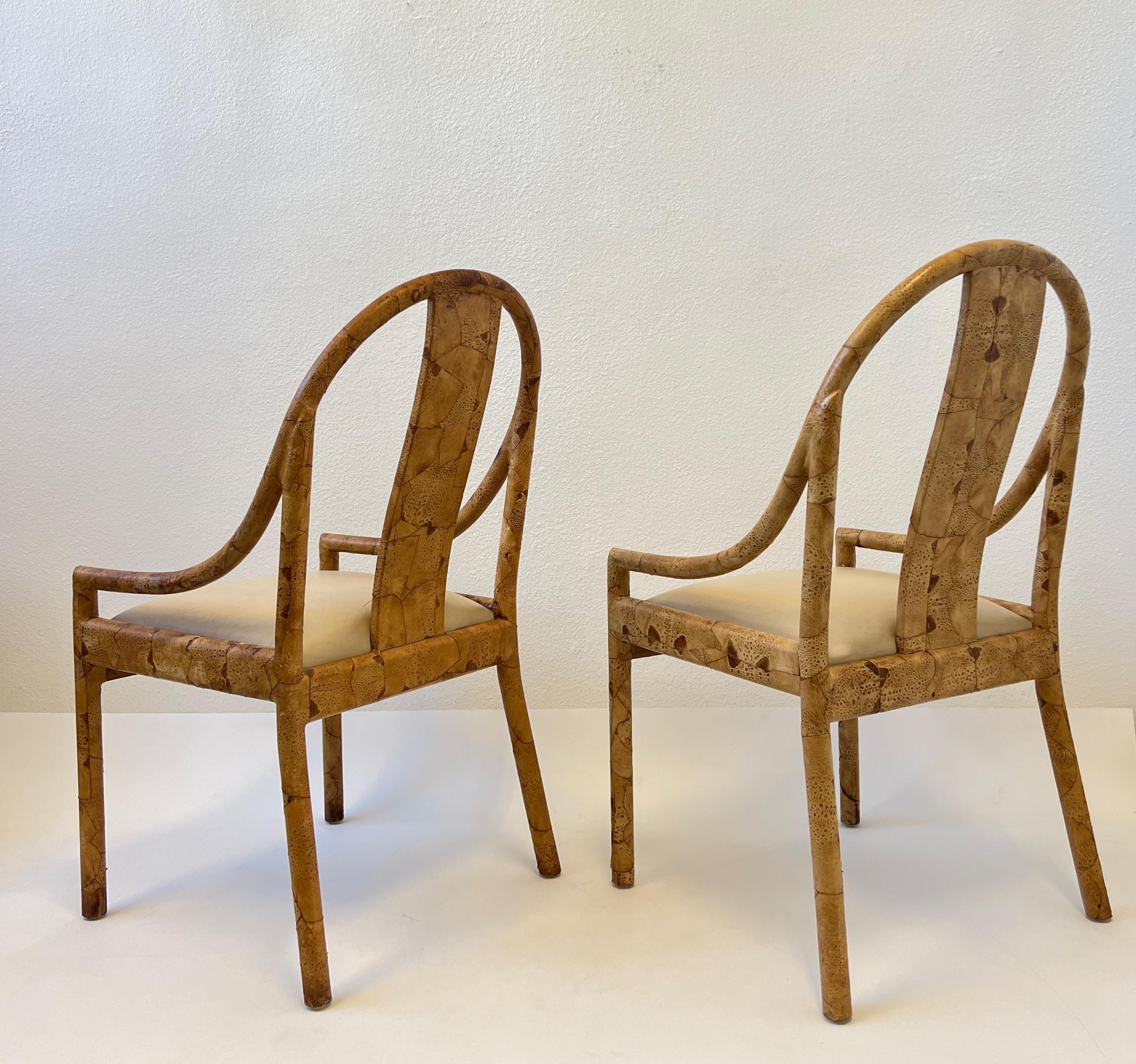 Moderne Paire de fauteuils Crapaud en cuir patchwork en vente