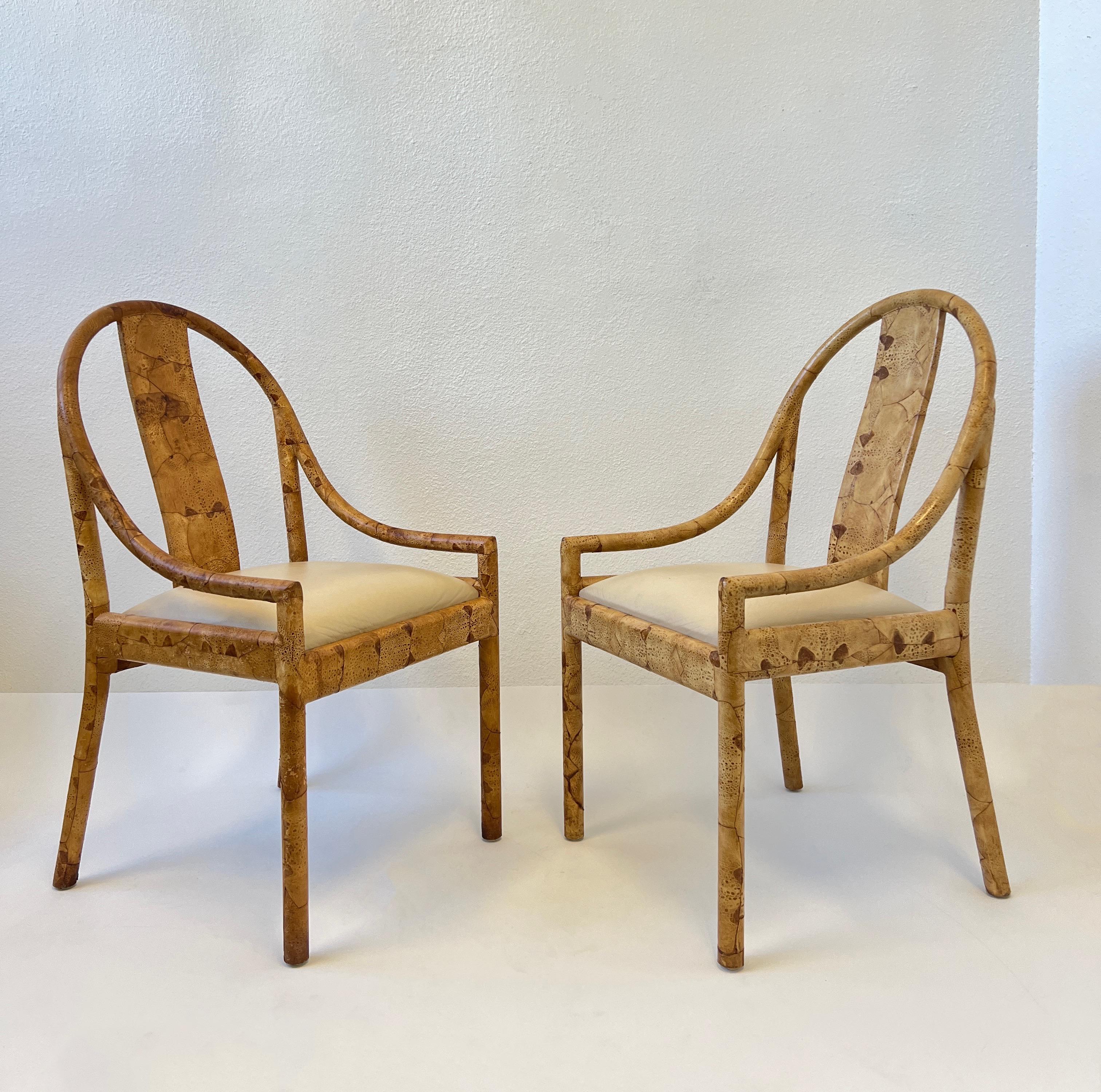 Américain Paire de fauteuils Crapaud en cuir patchwork en vente