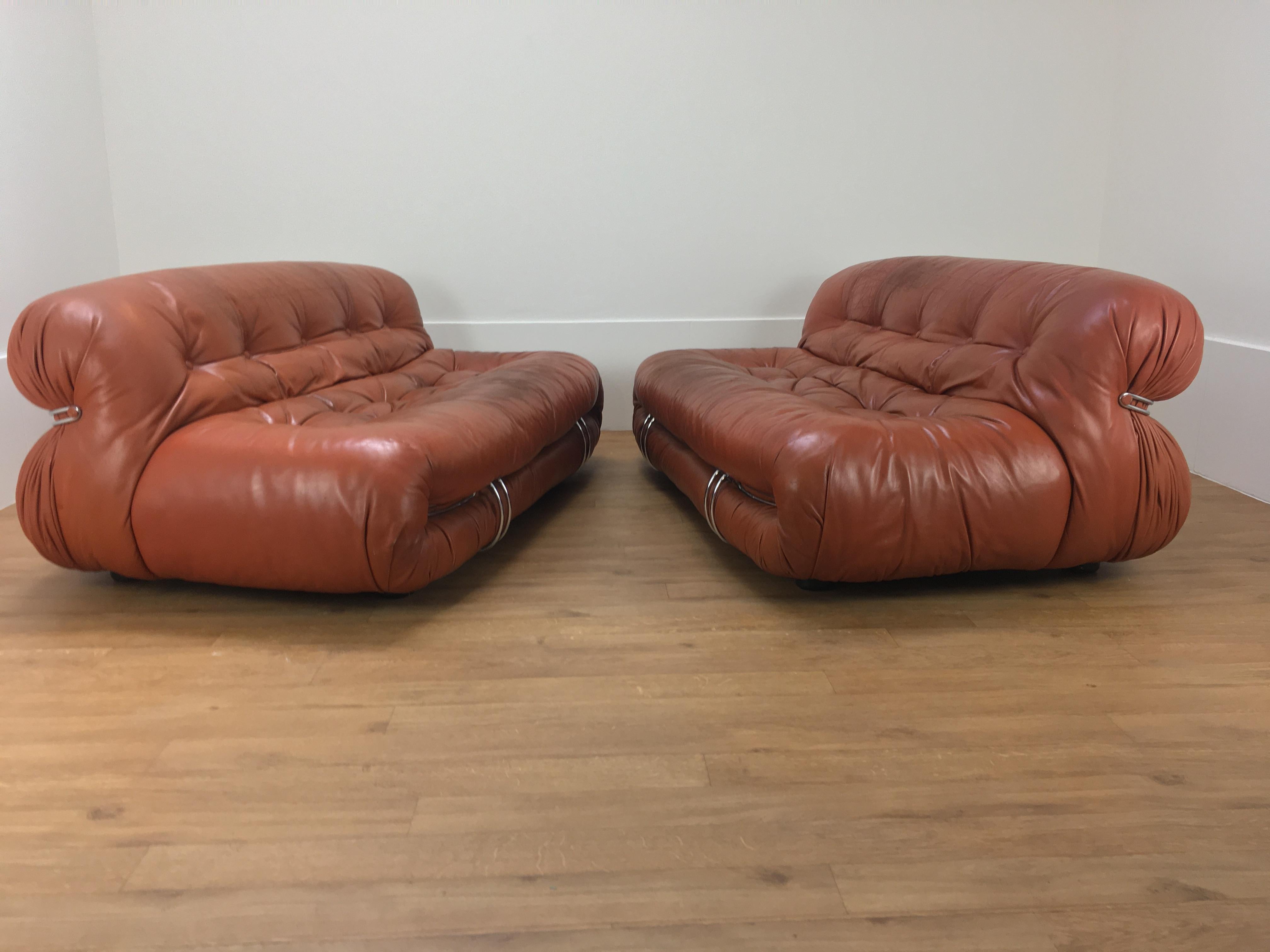 Pair of Tobia Scarpa Soriana sofas for Cassina, 2 seatings, cognac leather For Sale 7