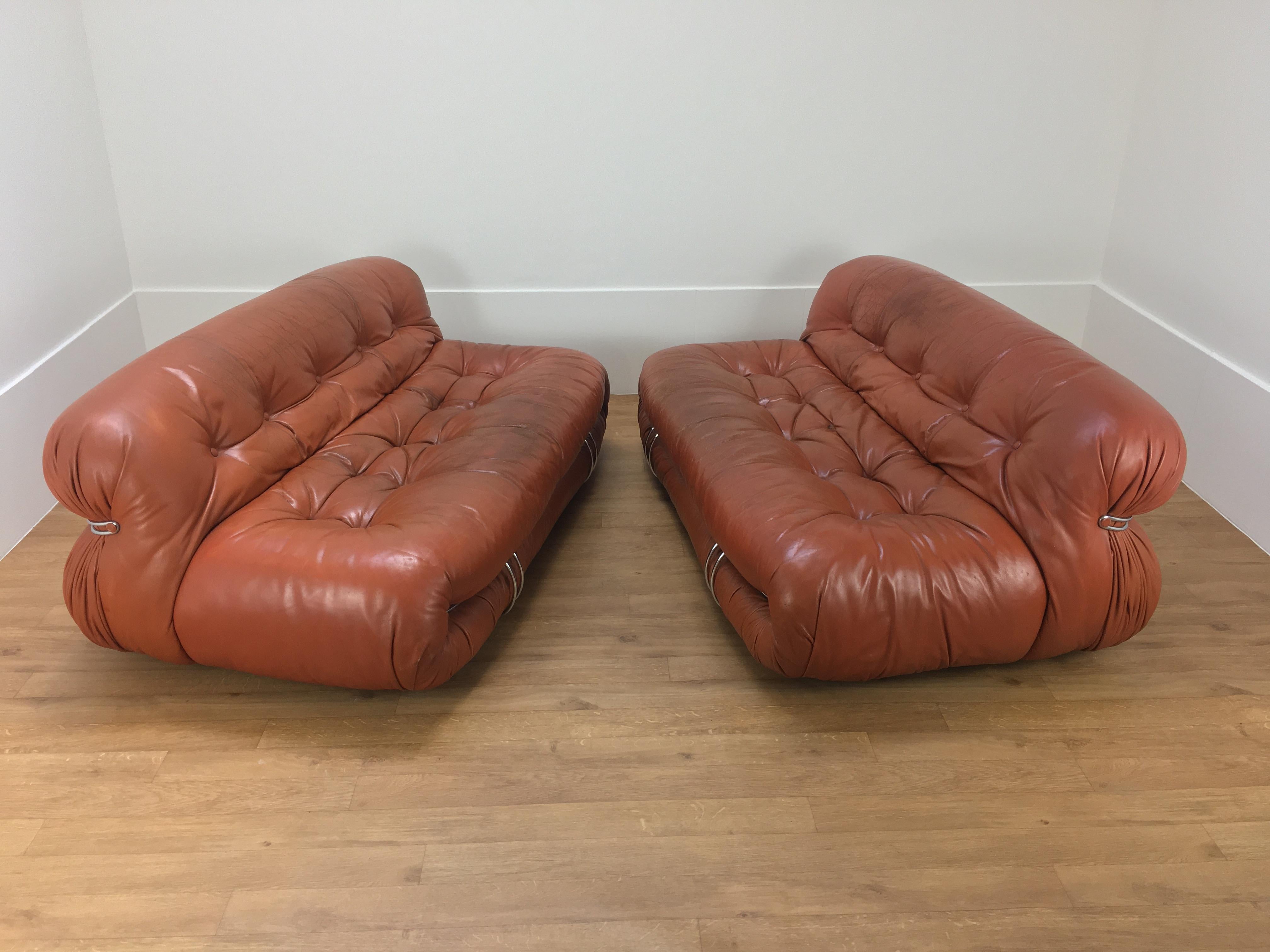 Pair of Tobia Scarpa Soriana sofas for Cassina, 2 seatings, cognac leather For Sale 8