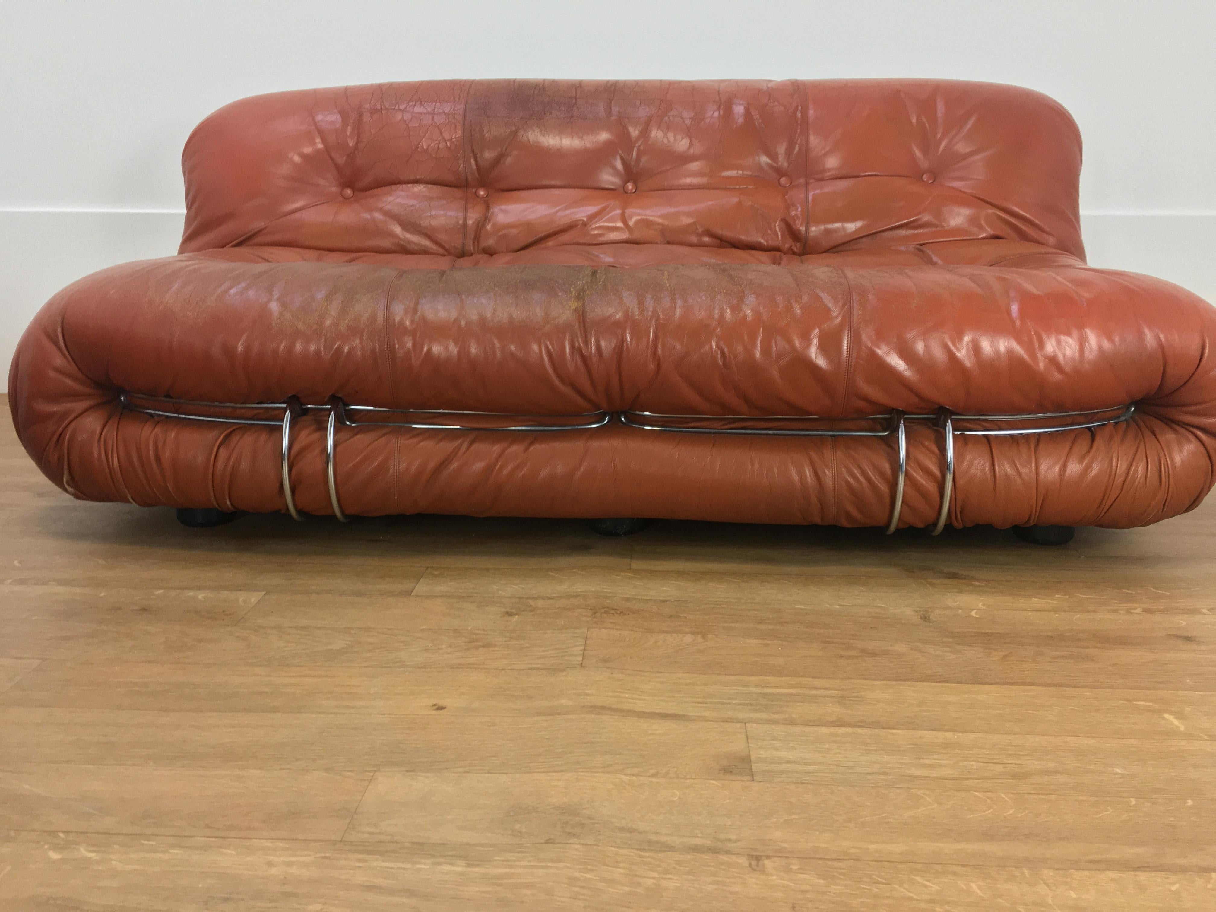 Pair of Tobia Scarpa Soriana sofas for Cassina, 2 seatings, cognac leather For Sale 1