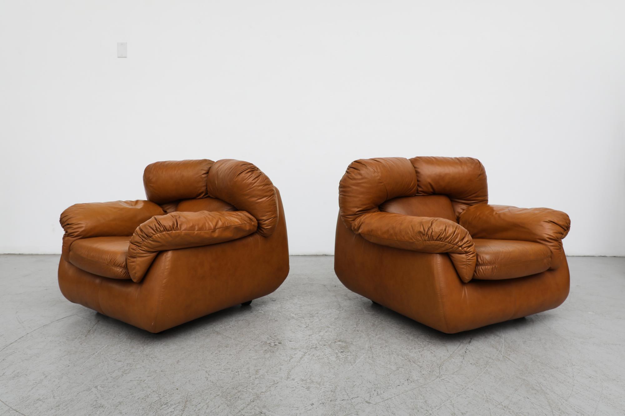 Pair of Italian Tobia Scarpa Style Cognac Faux Leather Lounge Chairs In Good Condition For Sale In Los Angeles, CA