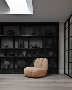 Pair of Toe Lounge Chairs in Nubuck Leather, Contemporary Sculptural Design
