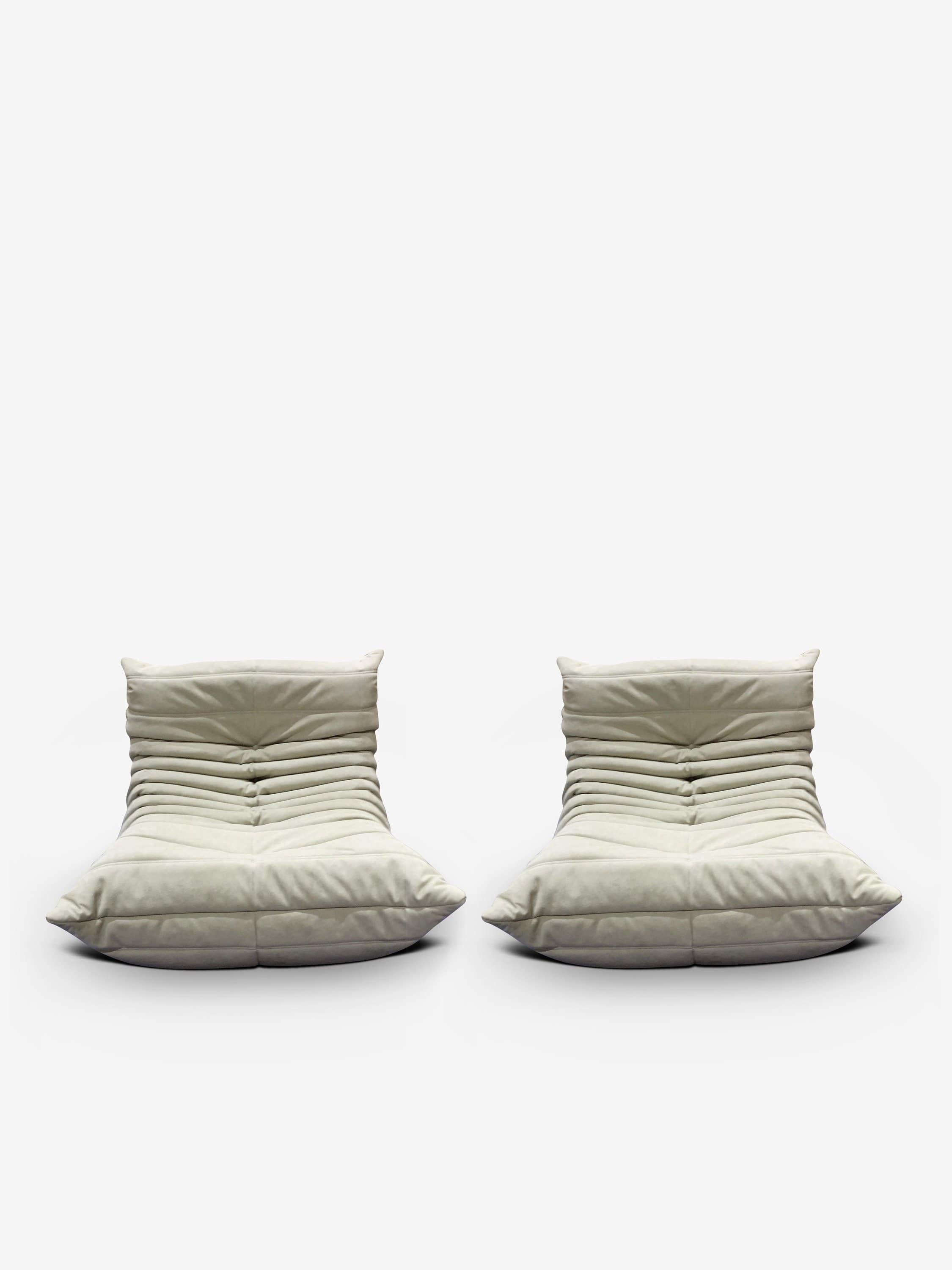 Paire de chaises de cheminée Togo par Ligne Roset en vente 1
