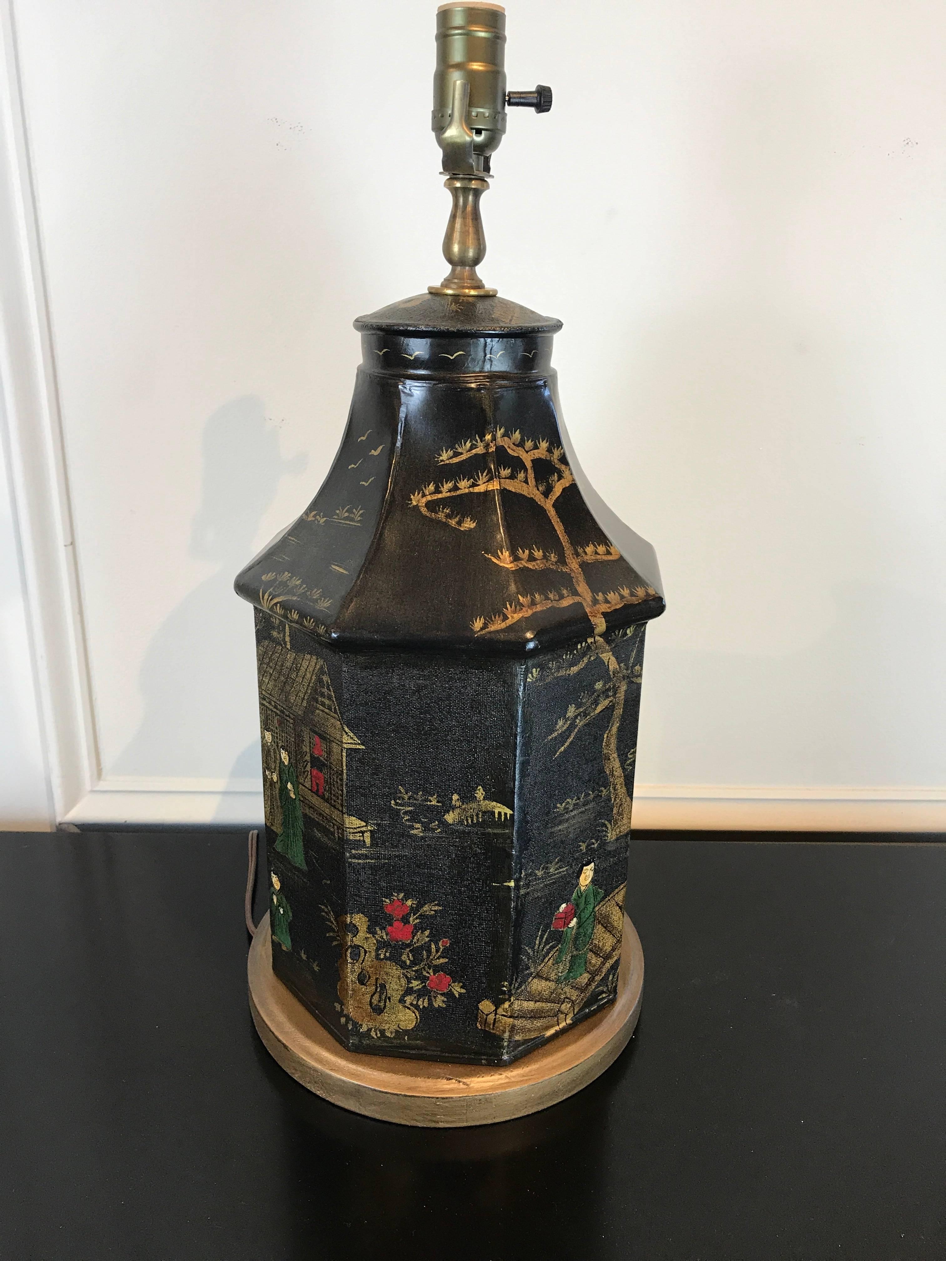 Pair of Tole Chinoiserie Tea Canisters, Now as Lamps In Good Condition For Sale In Atlanta, GA