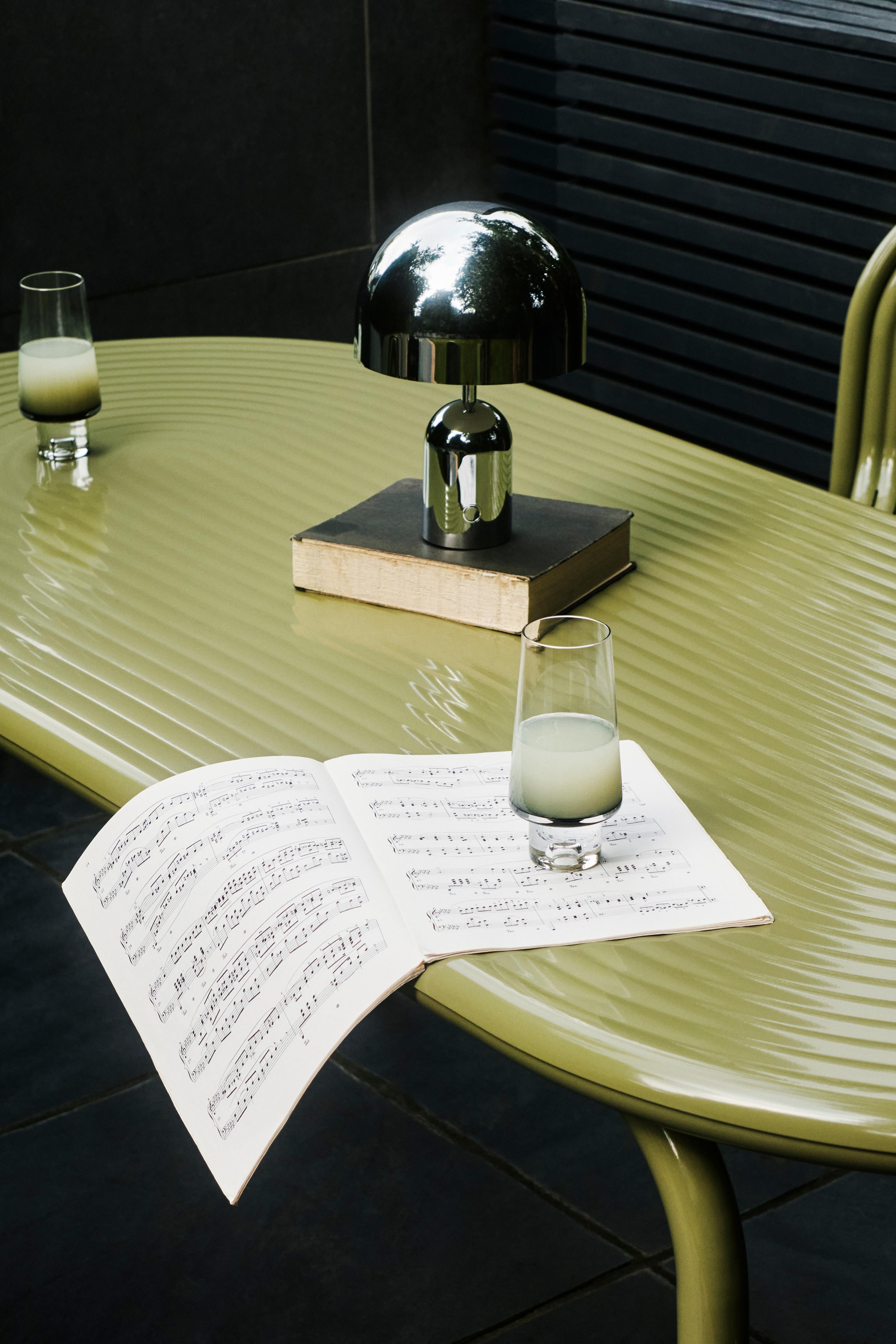 Pair of Tom Dixon 'Groove' Aluminum Outdoor Dining Chairs in Putty For Sale 11