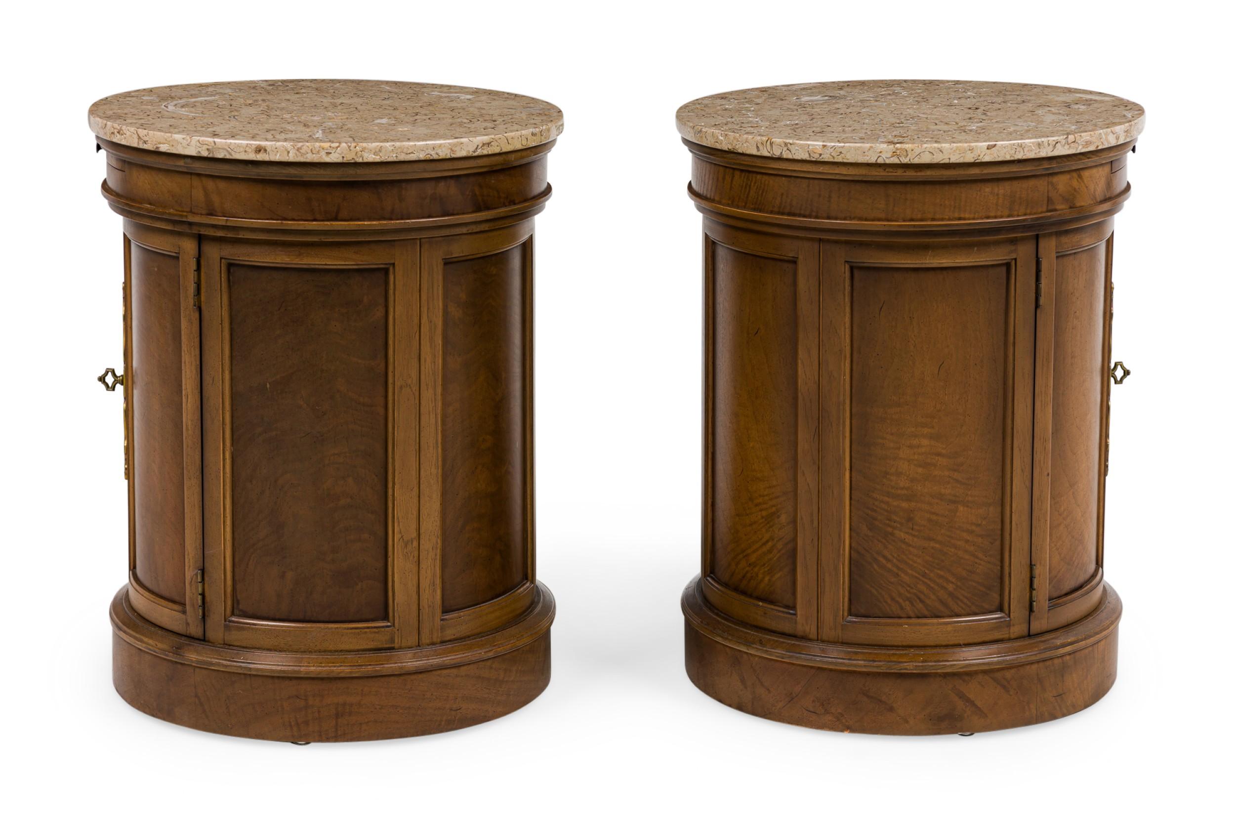 Pair of Tomlinson American Mid-Century Round Marble Top Side Tables / Commodes In Good Condition For Sale In Queens, NY