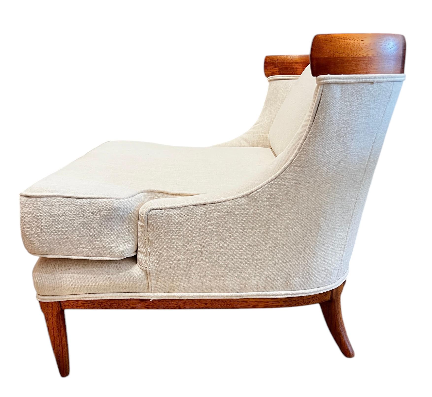 20th Century Pair of Tomlinson Sophisticate Slipper Chairs in Walnut and Ivory Woven Fabric