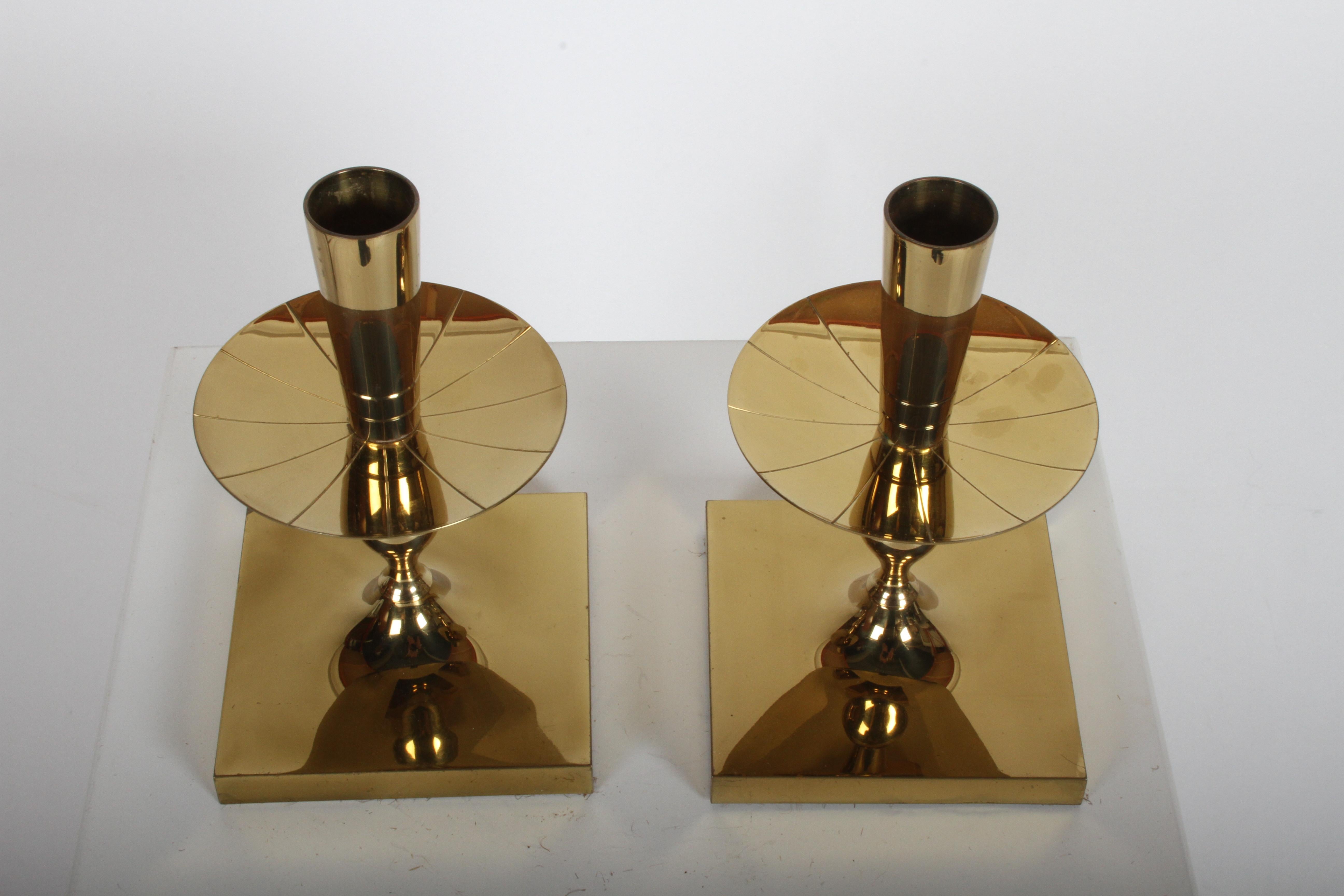 Mid-Century Modern Pair of Tommi Parzinger Brass Candleholders Made by Dorlyn-Silversmiths For Sale