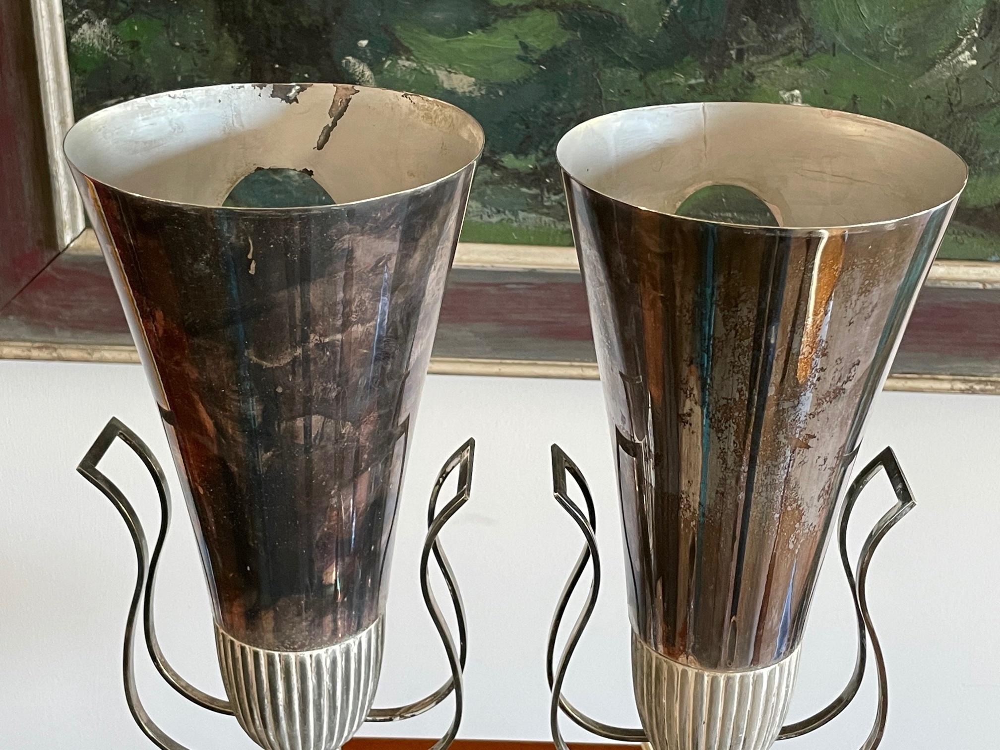 Pair of Tommi Parzinger Urn Lamps For Sale 2