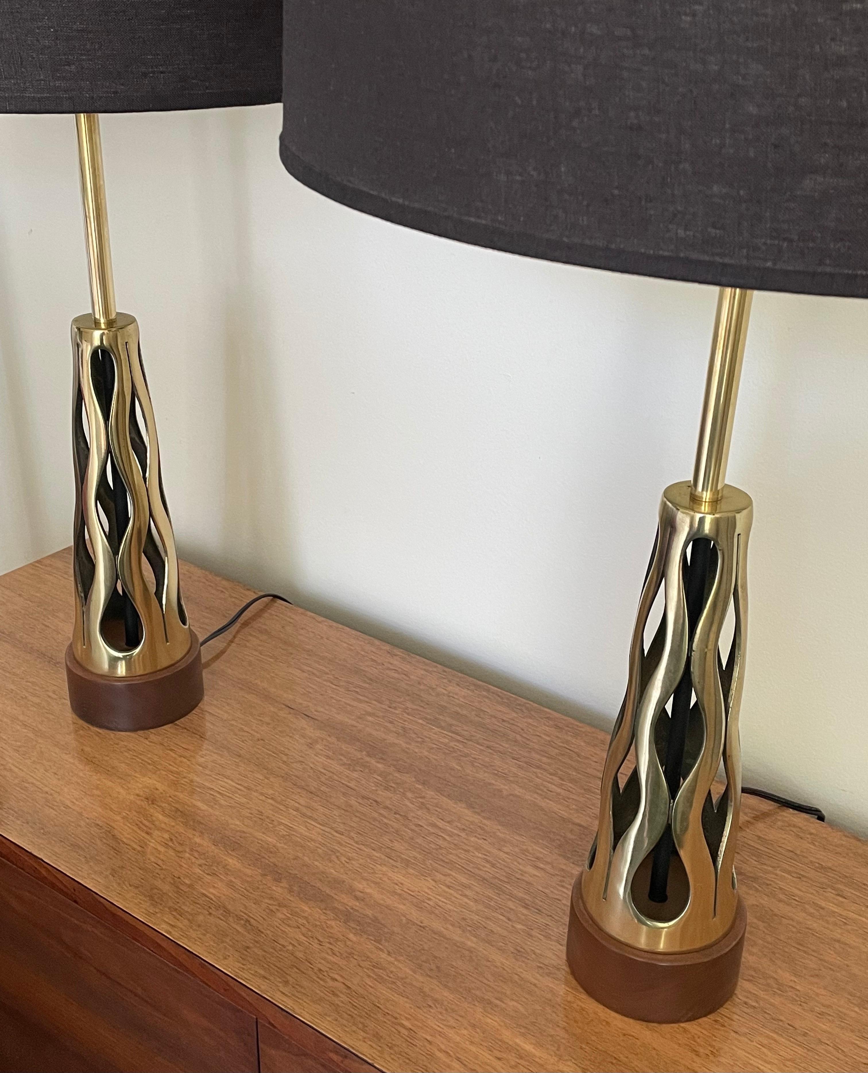 Mid-Century Modern Pair of Mid Century Tony Paul Sculptural Brass Table Lamps, 1960’s For Sale