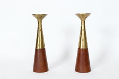 Paire de chandeliers Tony Paul pour Westwood Chadwick en laiton et noyer, années 1950