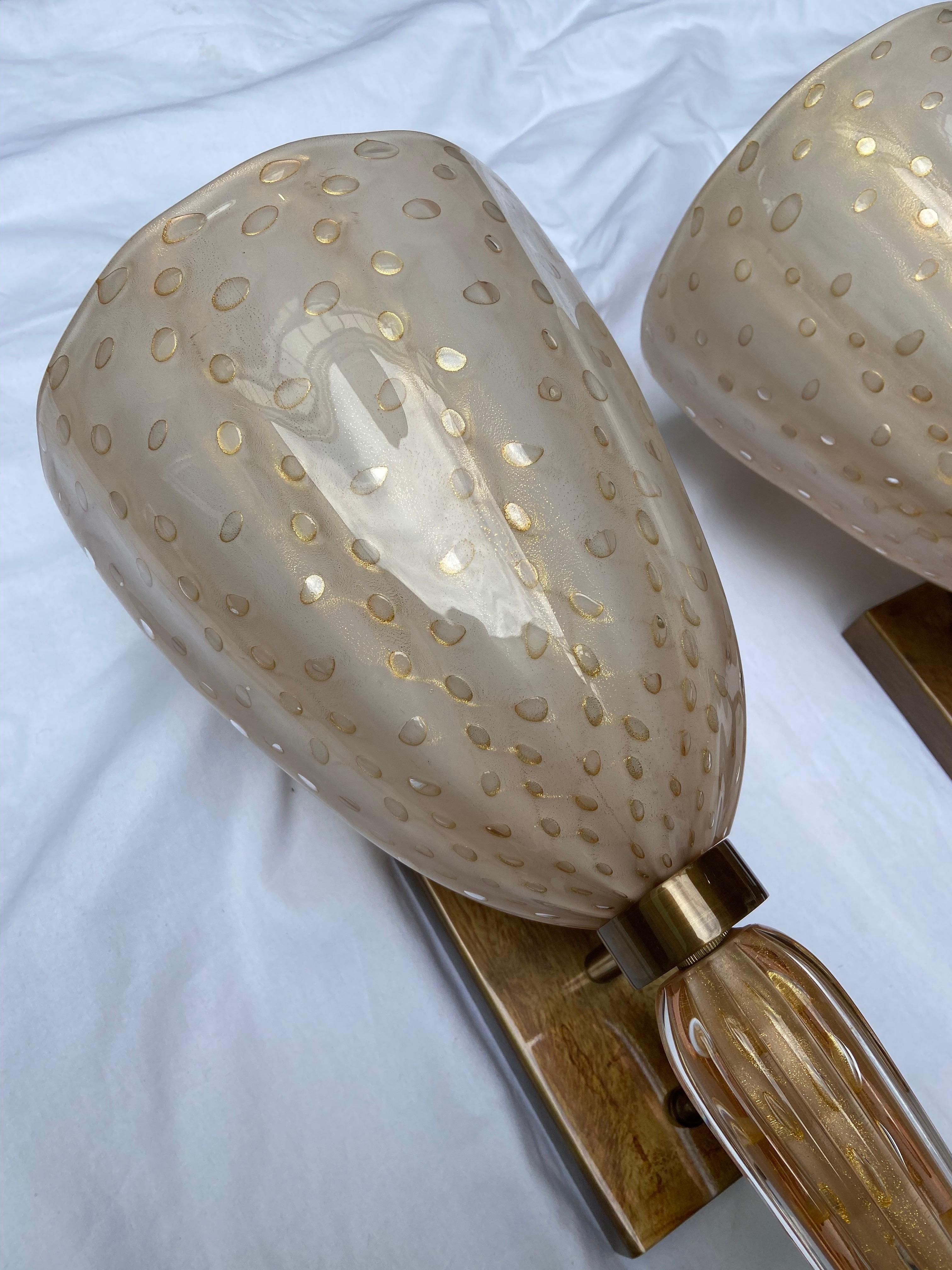 Pair of torch sconces
Murano glass,
circa 1990
Measures: H 60 x D 20 cm 

2 pairs available.