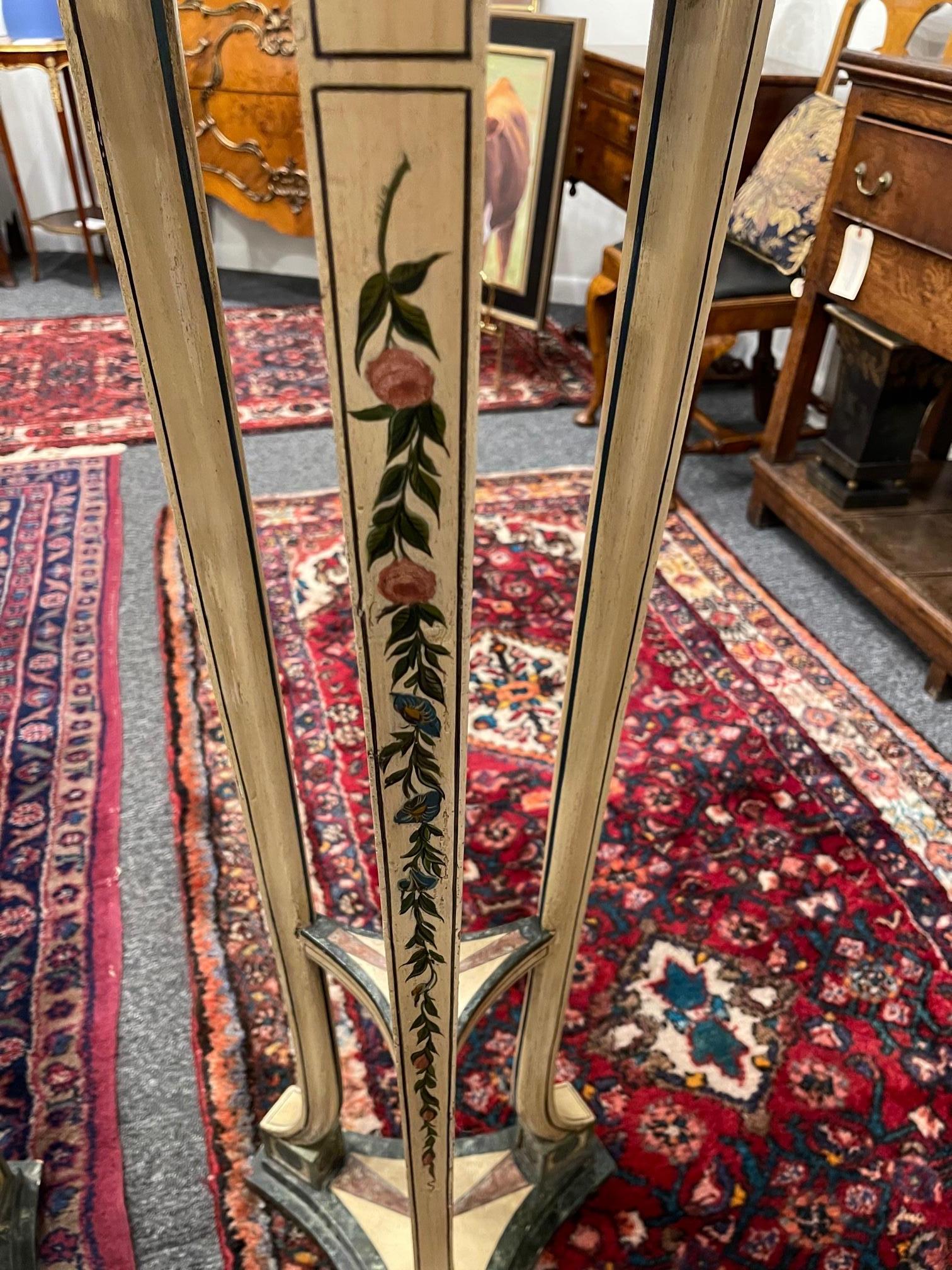 19th Century Pair of Torchère or Pedestals Painted, George III, circa 1800 For Sale