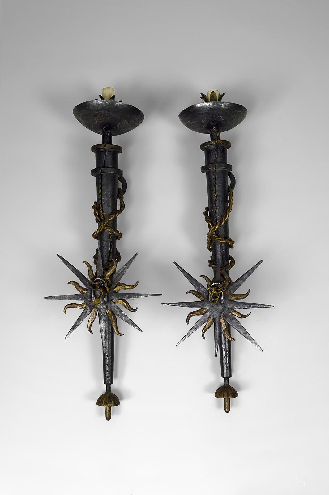 Pair of torchiere sconces in wrought iron by Gilbert Poillerat, France, 1940's For Sale 6