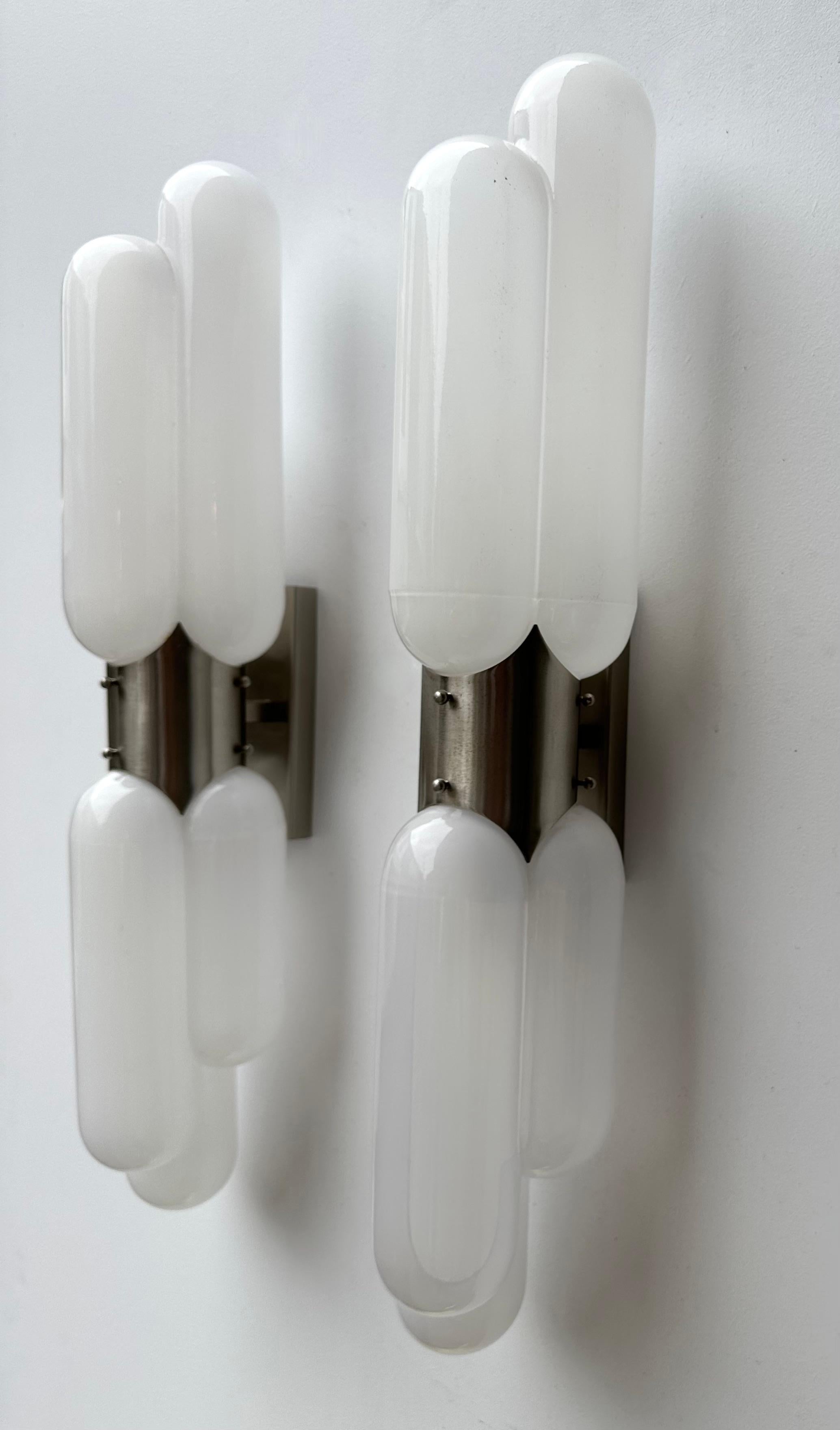 Mid-Century Modern Pair of Torpedo Murano Glass Sconces by Carlo Nason for Mazzega, Italy, 1970s For Sale