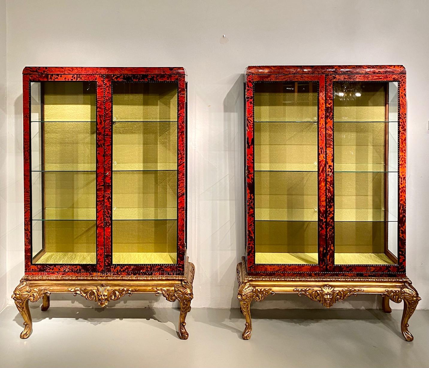 Ein Paar Schildpatt-Vitrinenkästen aus Schildpatt – Maison Franck (Louis XV.) im Angebot