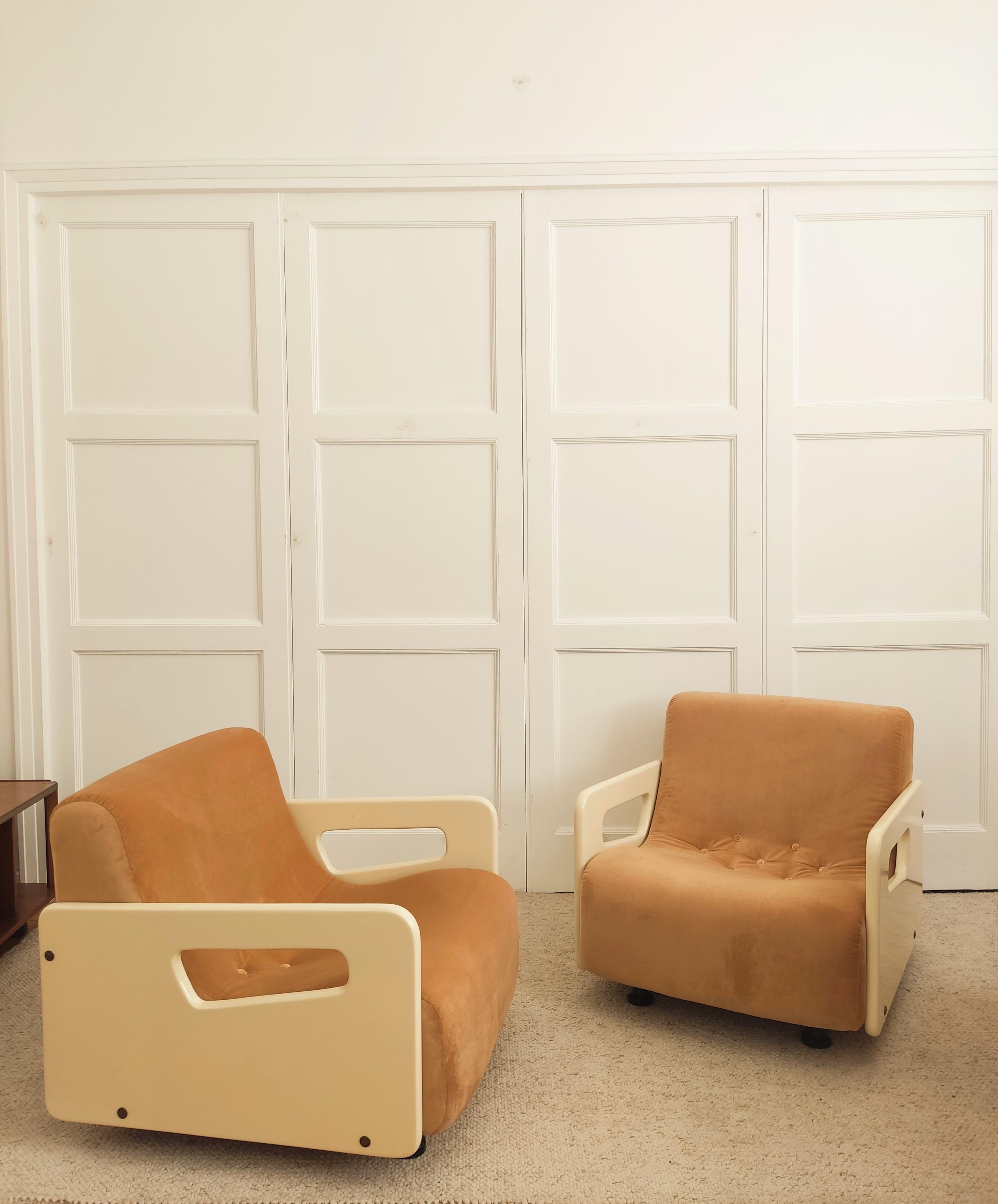 italien Pair of Toruga armchairs - Italy 1960s en vente