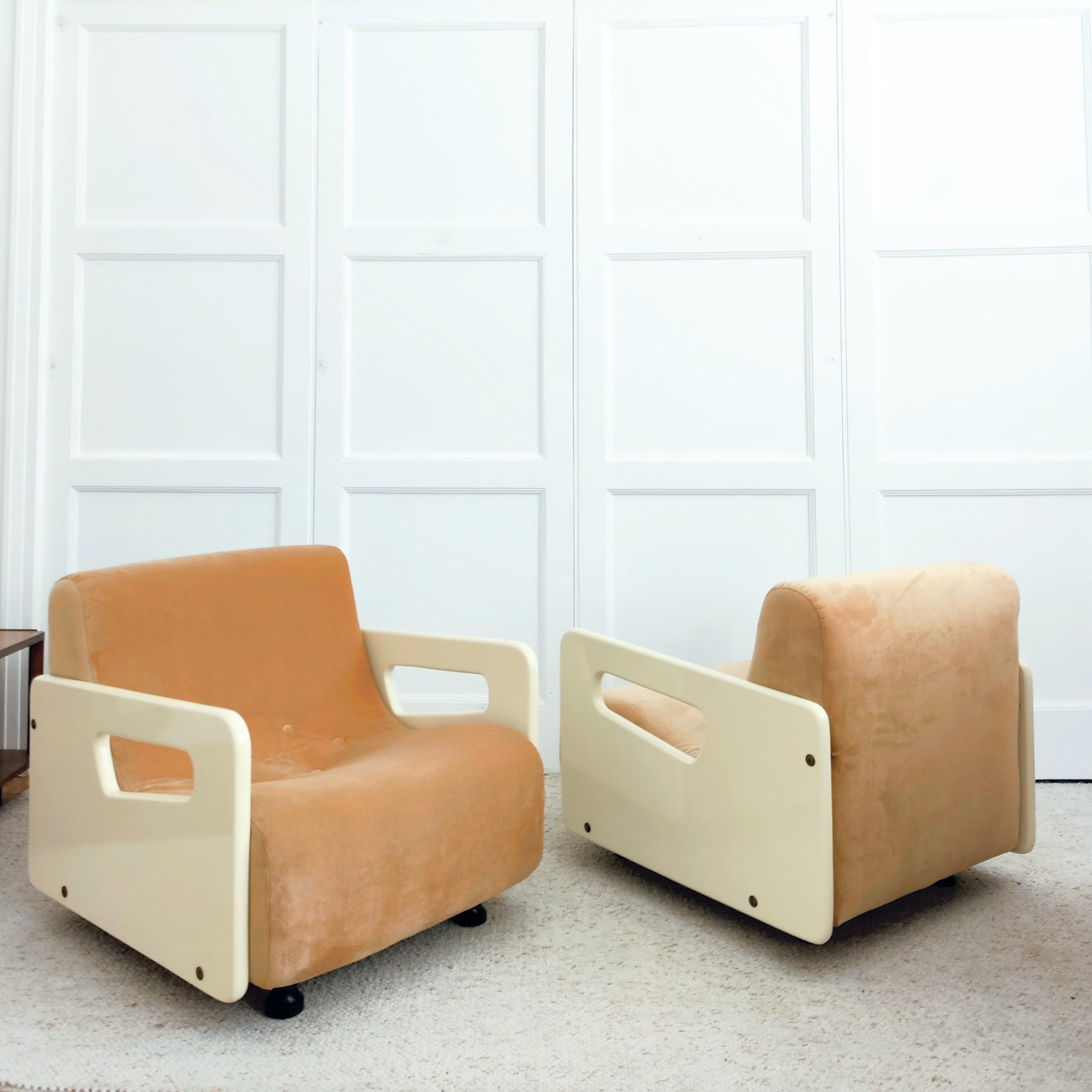Pair of Toruga armchairs - Italy 1960s en vente 1