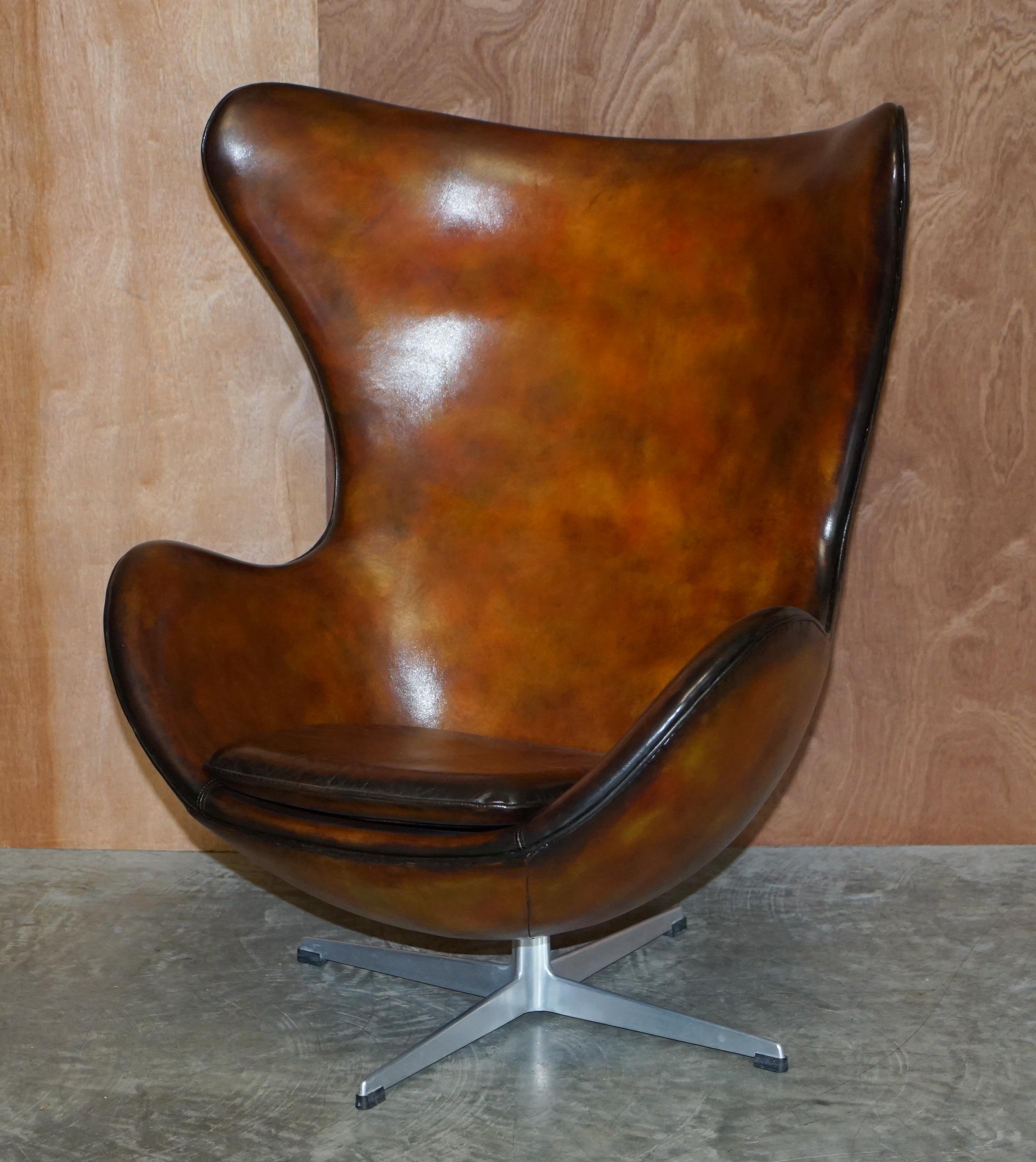 Pair of Totally Restored Original 1963 Fully Stamped Fritz Hansen Egg Chairs 3
