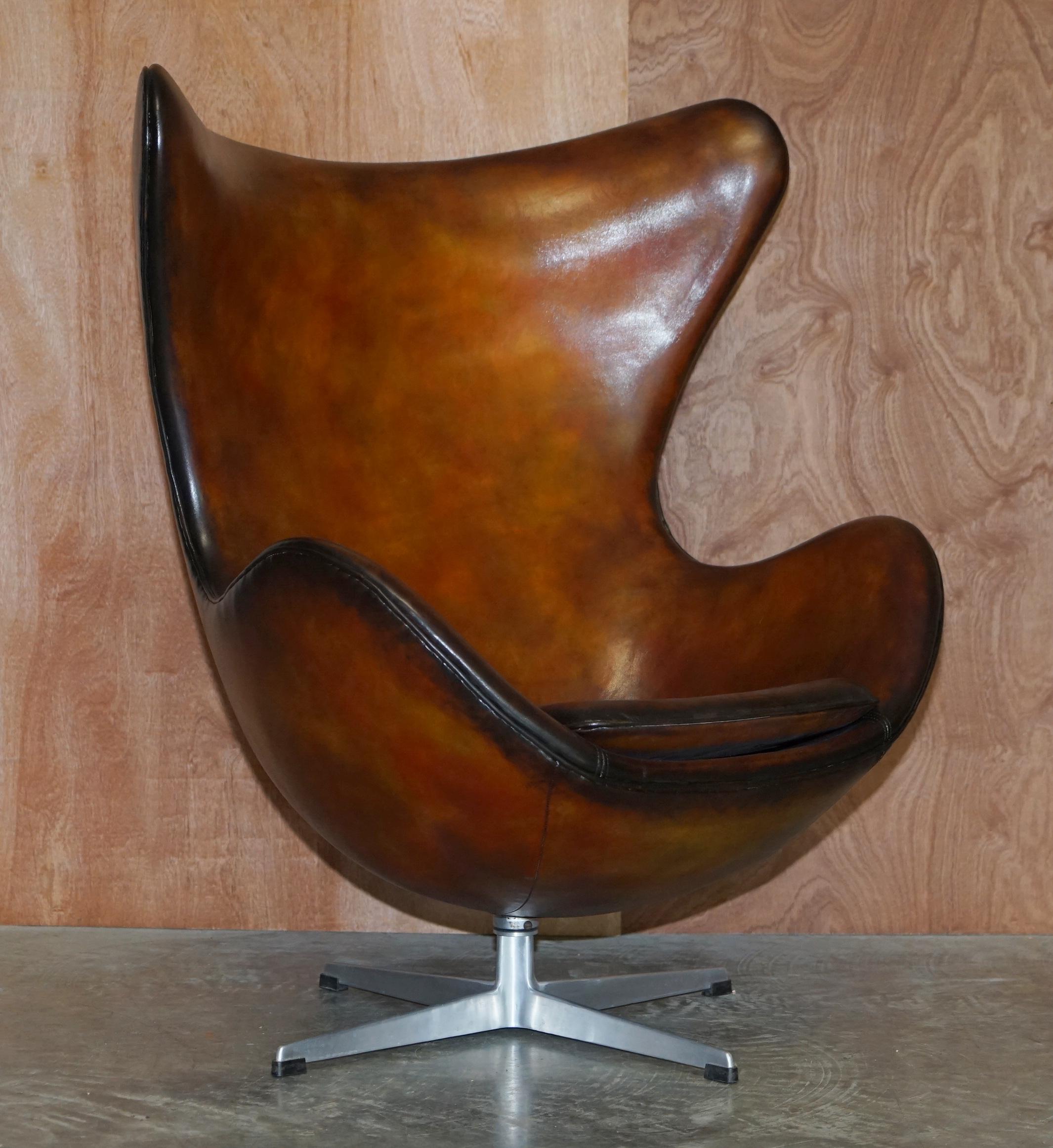 leather egg chairs
