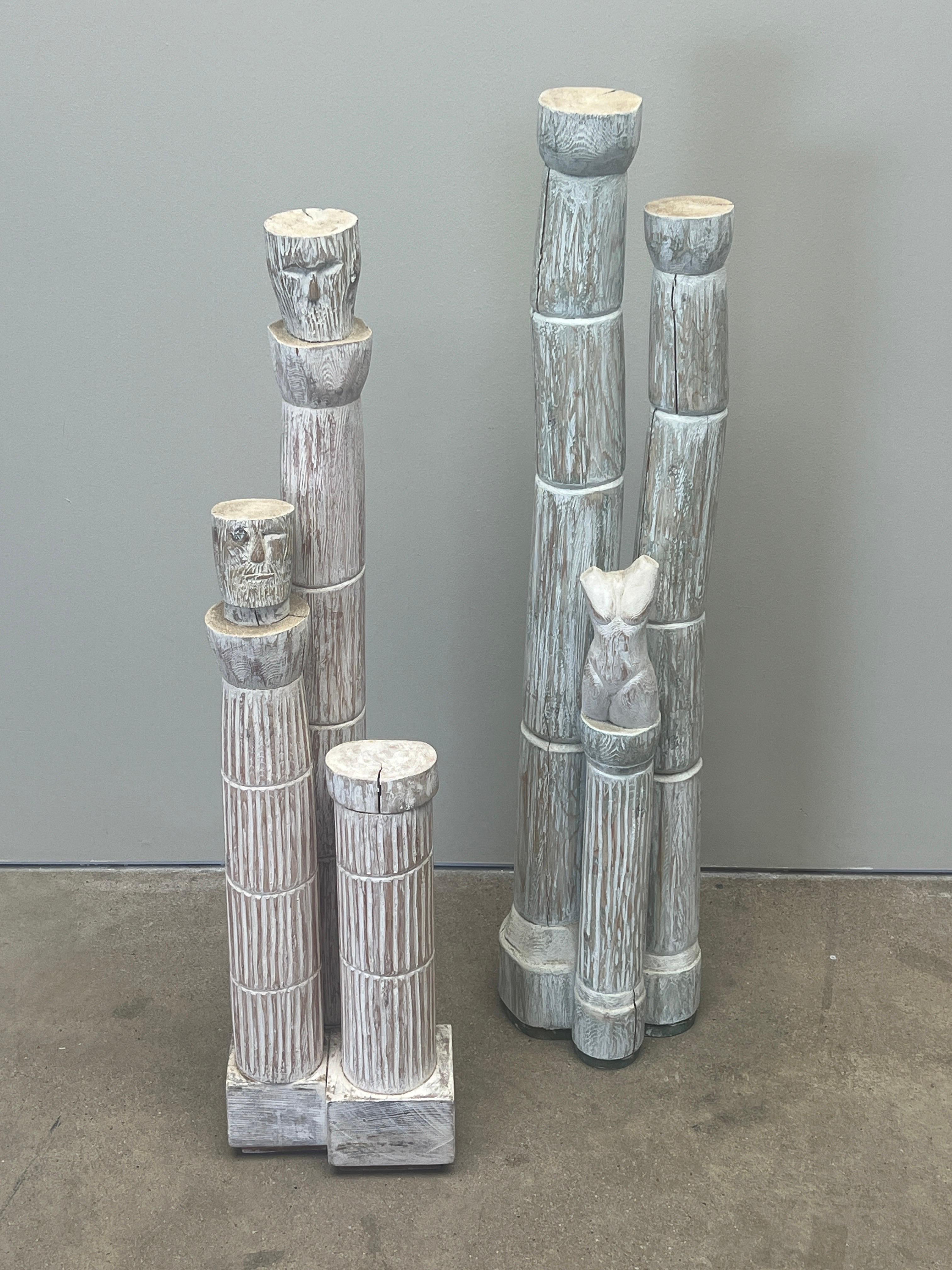 Coppia di sculture totem di Meyer R. Wolfe, anni '70 In condizioni buone in vendita a Dallas, TX