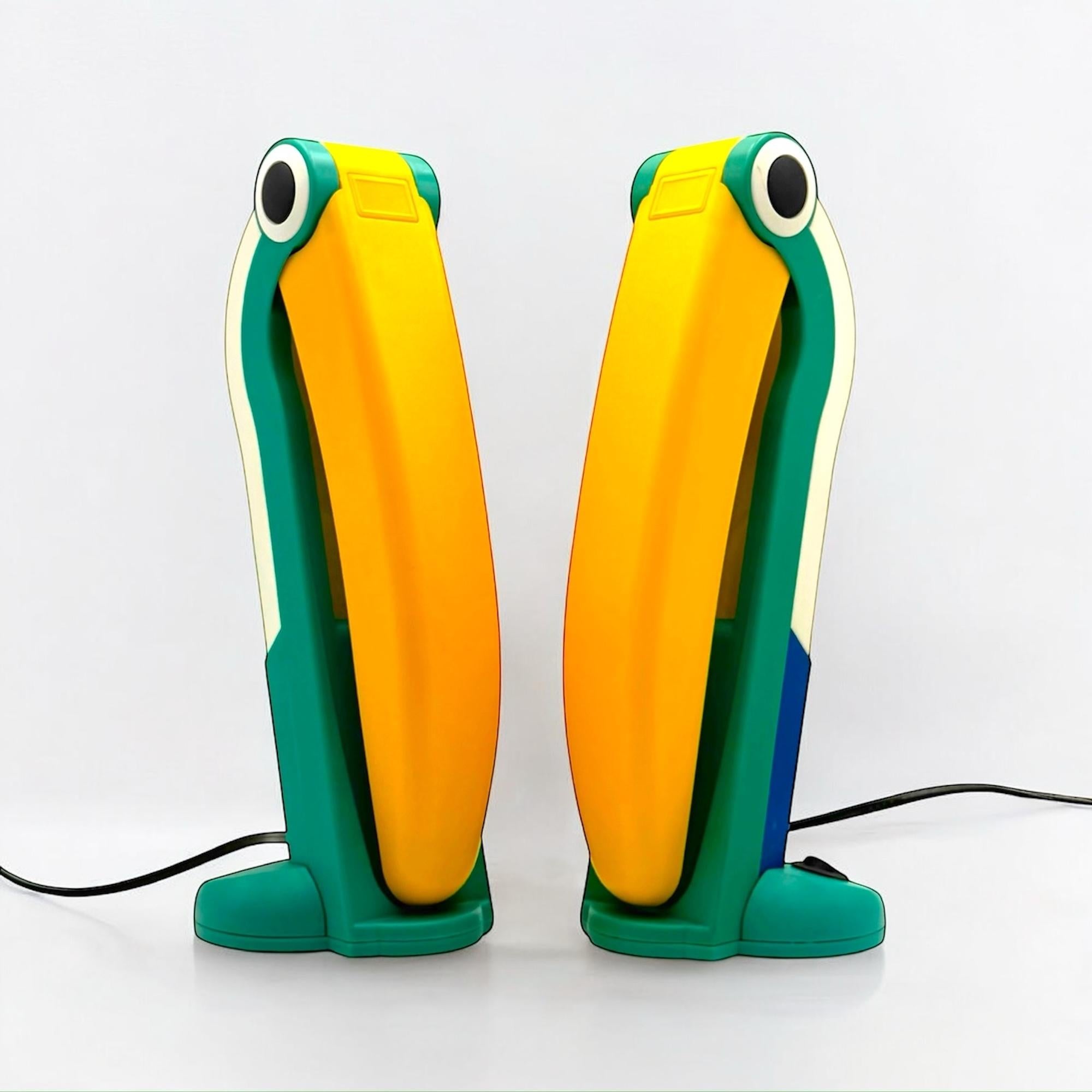 italien Paire de lampes toucans par HT Huang en jaune et vert - Lampes de collection en vente