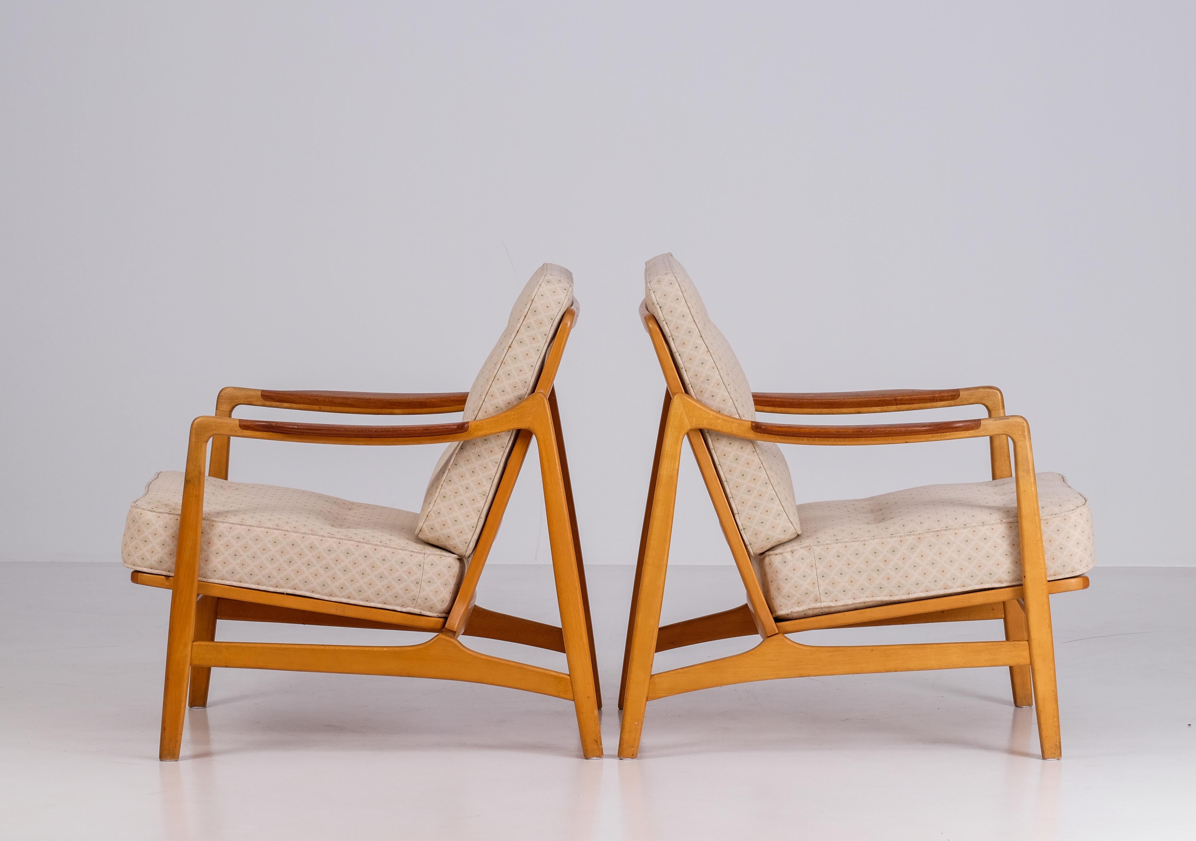 Pair of Tove and Edvard Kindt-Larsen Lounge Chairs, 1960s In Good Condition For Sale In Stockholm, SE