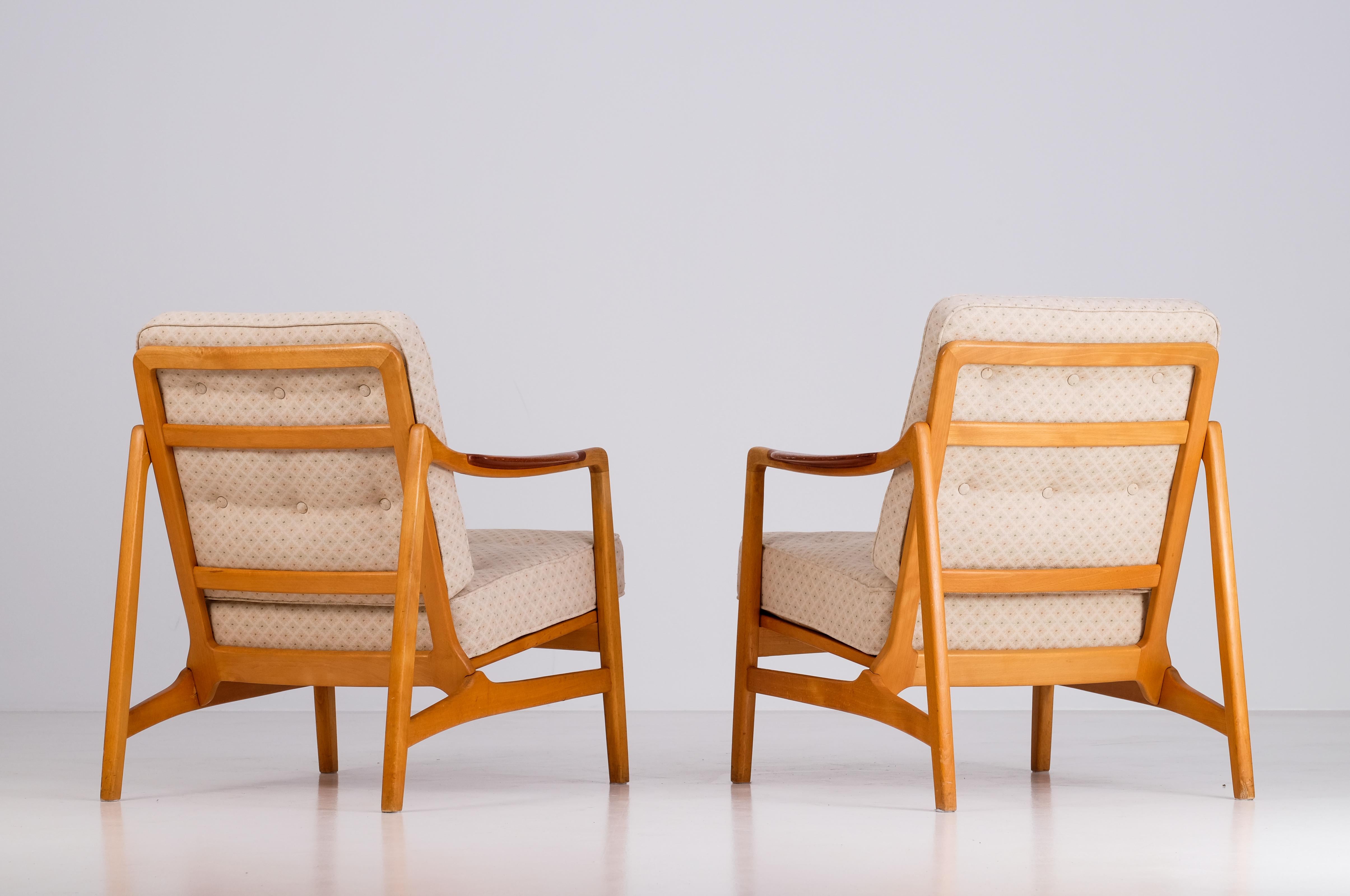 Mid-20th Century Pair of Tove and Edvard Kindt-Larsen Lounge Chairs, 1960s For Sale