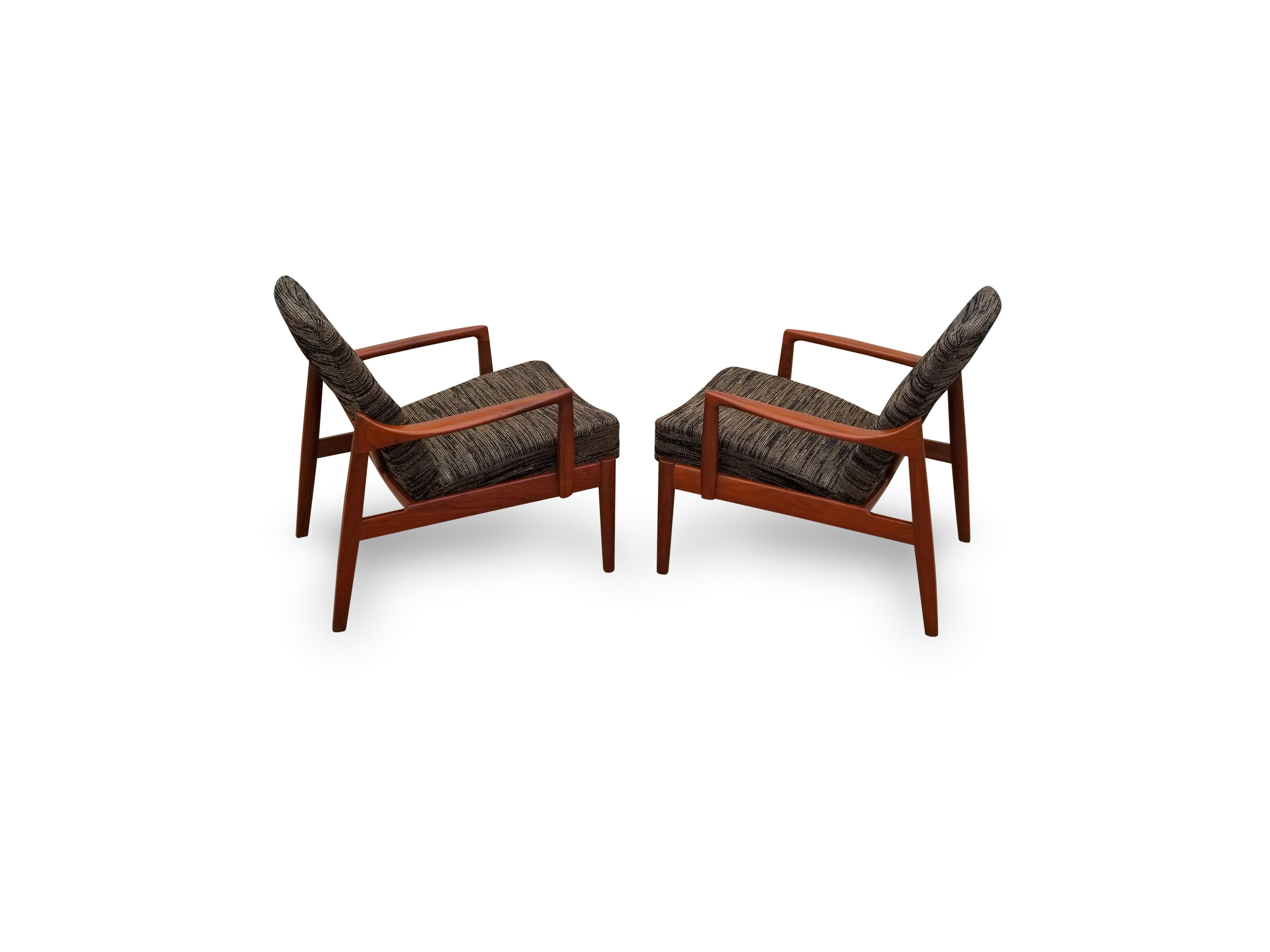 Danish Pair of Tove and Edvard Kindt-Larsen Lounge Chairs For Sale