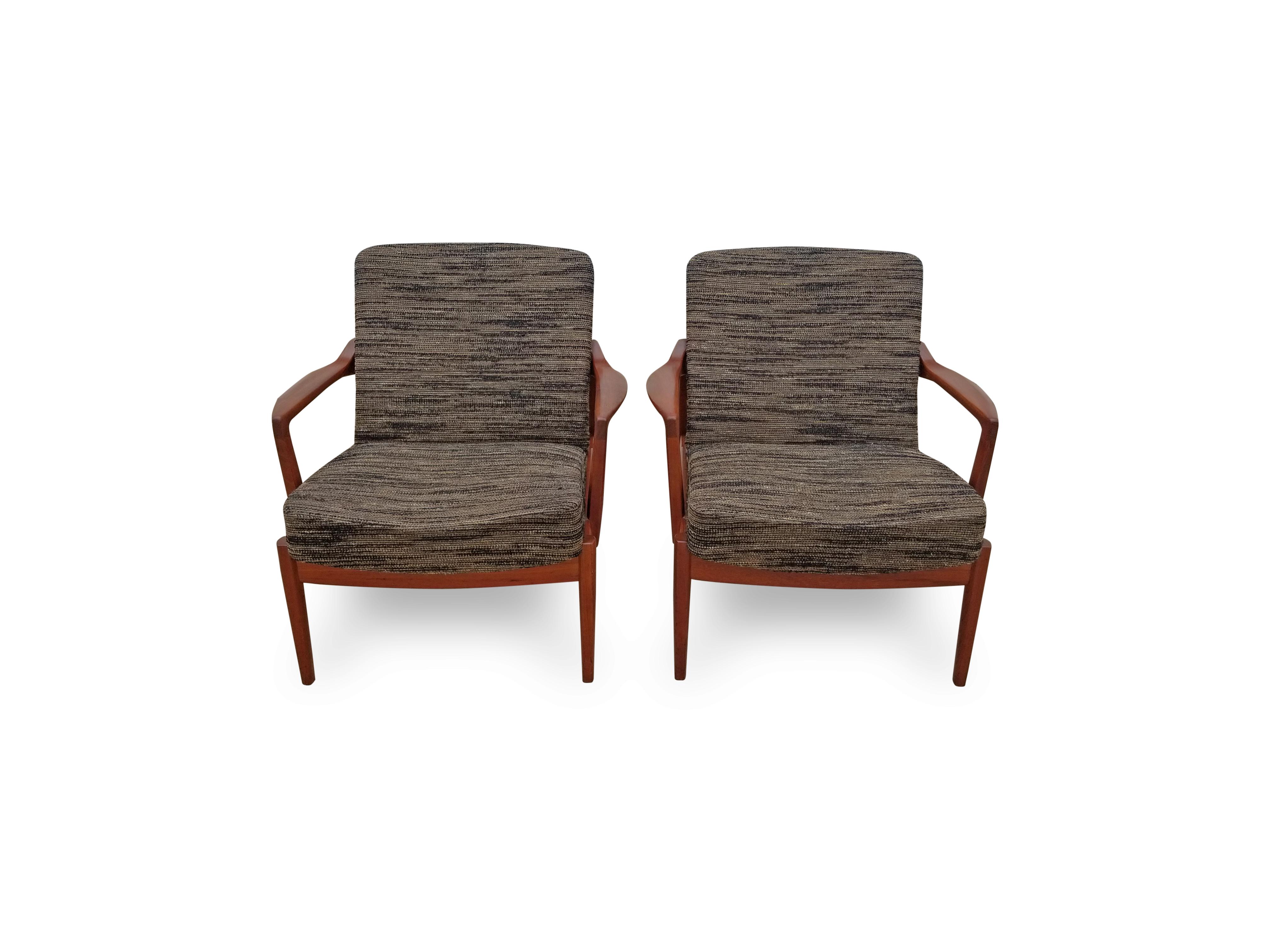 Pair of Tove and Edvard Kindt-Larsen Lounge Chairs For Sale 1