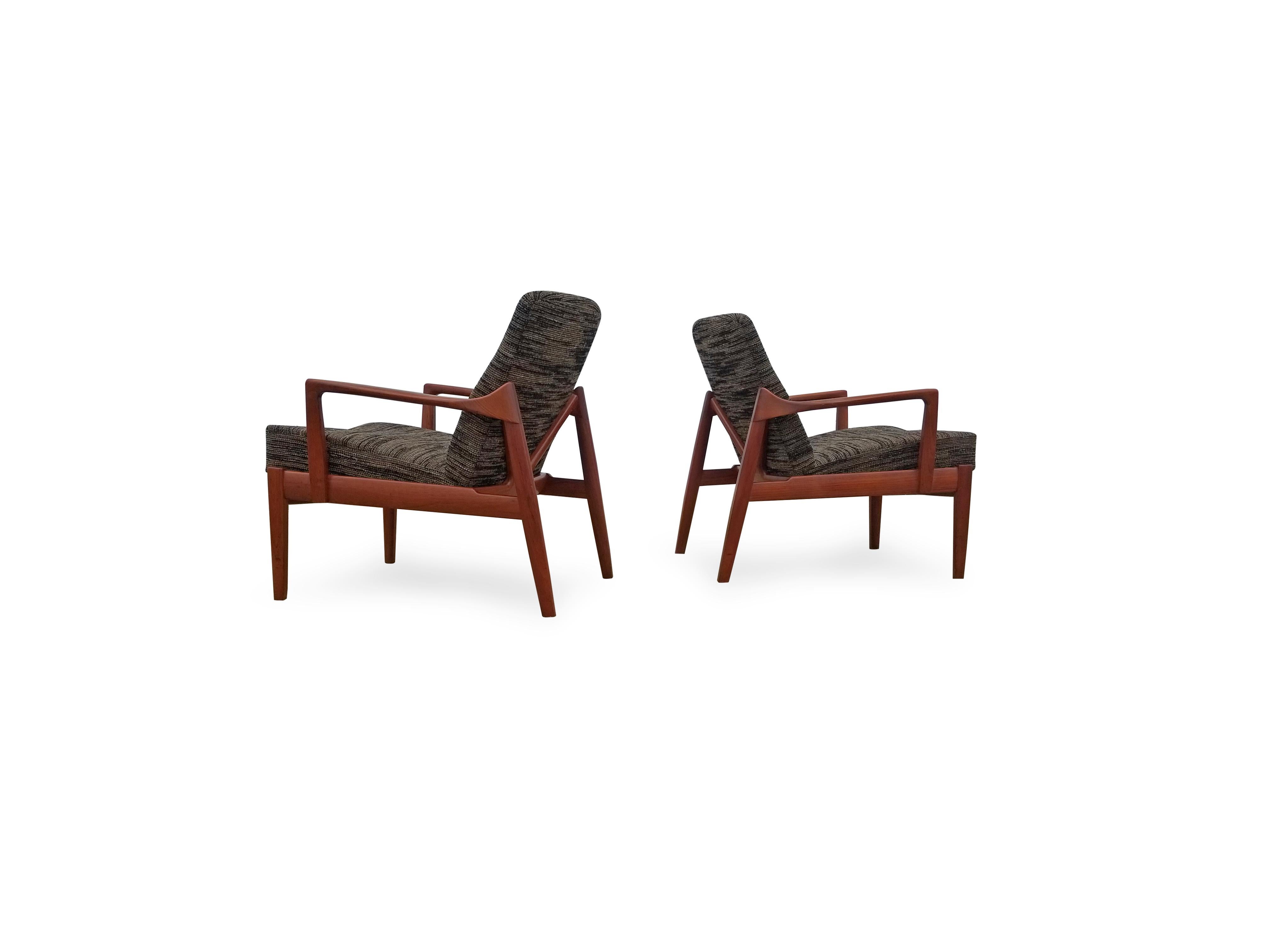 Pair of Tove and Edvard Kindt-Larsen Lounge Chairs For Sale 2
