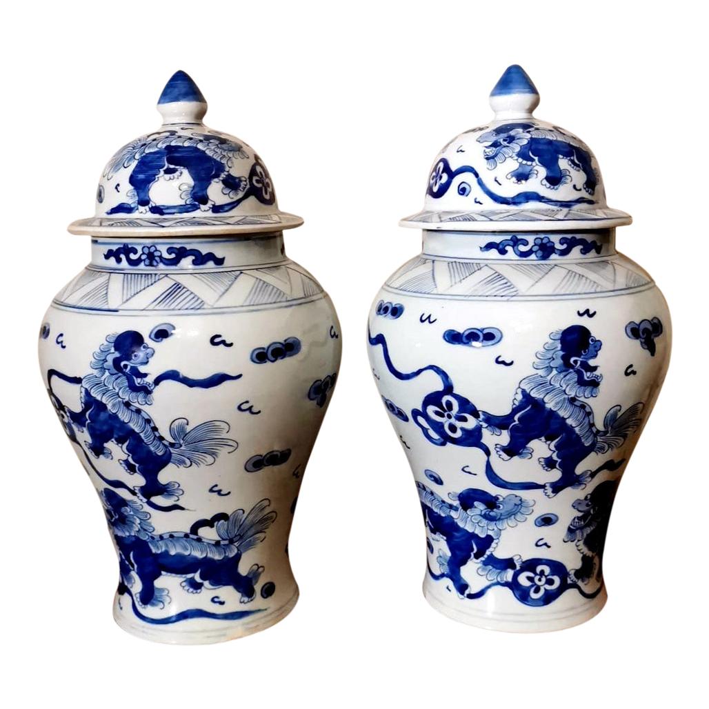 Pair of Traditional Chinese Vases with Lid and Cobalt Blue Decorations