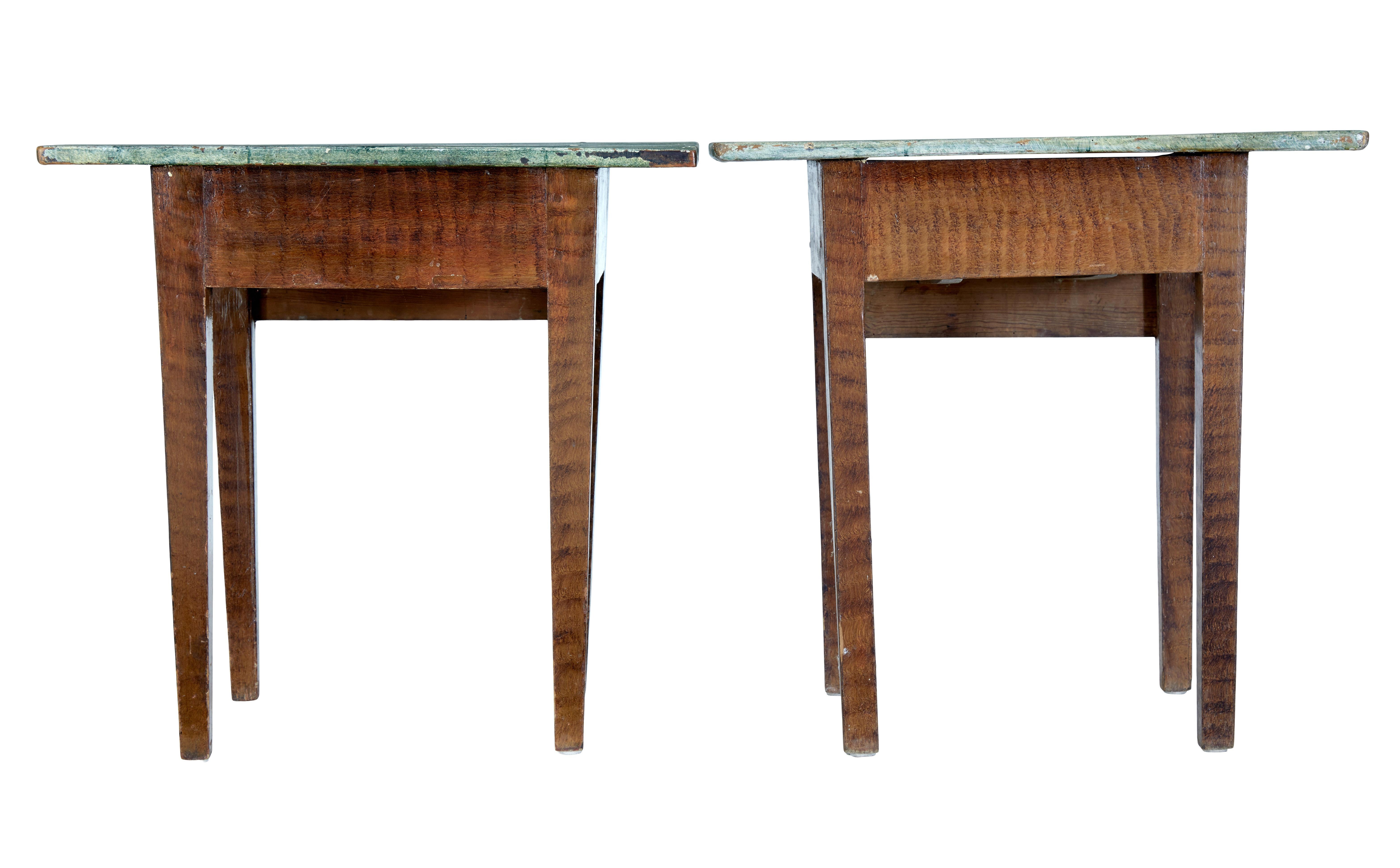 19th Century Pair of traditional painted Swedish side tables For Sale